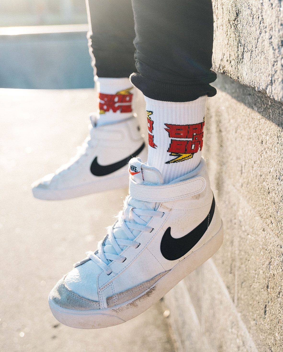 Band of Boys BOB To The Future Skate Socks - White | High-Quality Skateboarding & Casual Wear Socks for Men & Women | Perfect for Skateboarding, Streetwear & Everyday Comfort