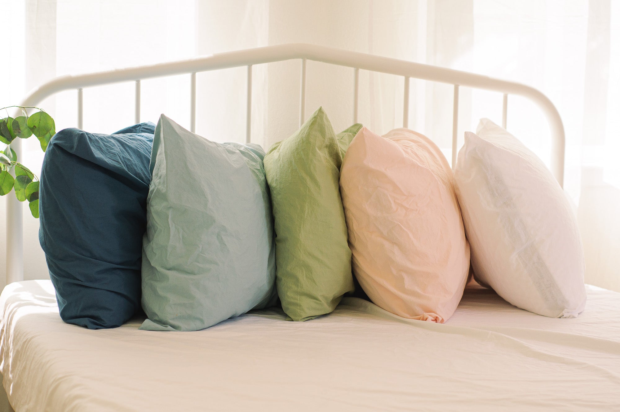 Organic Crinkle Percale Pillowcase Set - 100% Pure Cotton, Breathable & Wrinkle-Resistant Bedding for Luxury Hotels, Guest Rooms & Home Decor