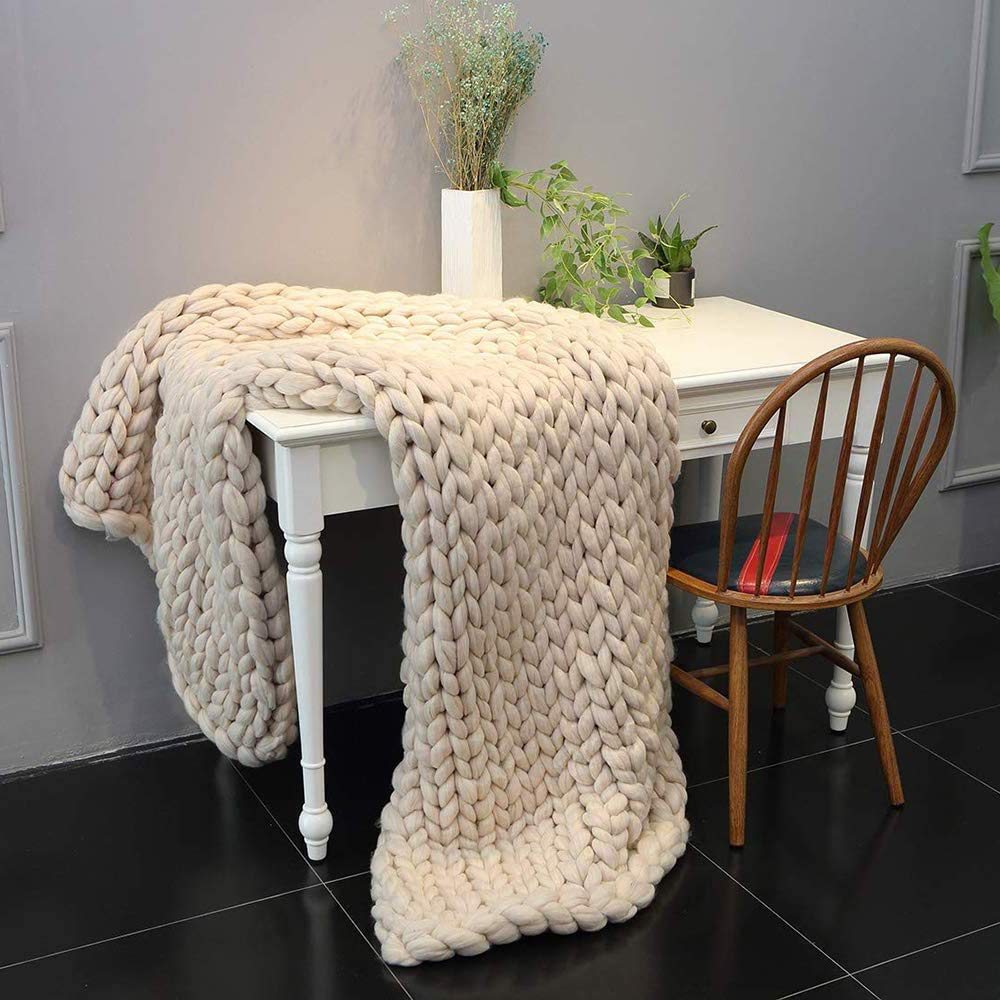 HXSM Handmade Chunky Knit Blanket - Soft & Cozy Large Braided Throw Blanket for Bed, Sofa & Chair - 100x120cm Black - Perfect for Winter Nights, Home Decor & Gift Giving