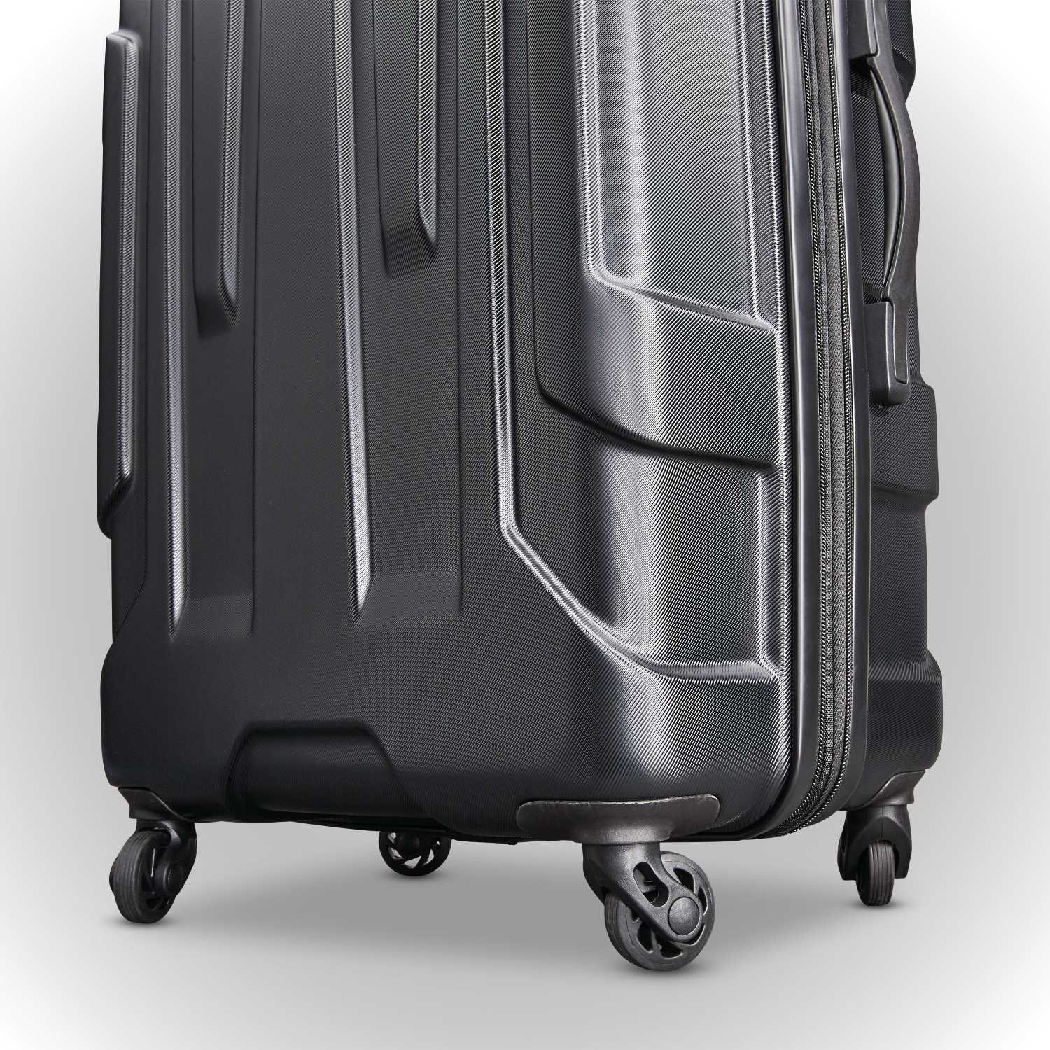 Samsonite Centric 28-Inch Expandable Hardside Spinner Luggage - Black | Durable Checked Suitcase for Travel, Business Trips & Vacations