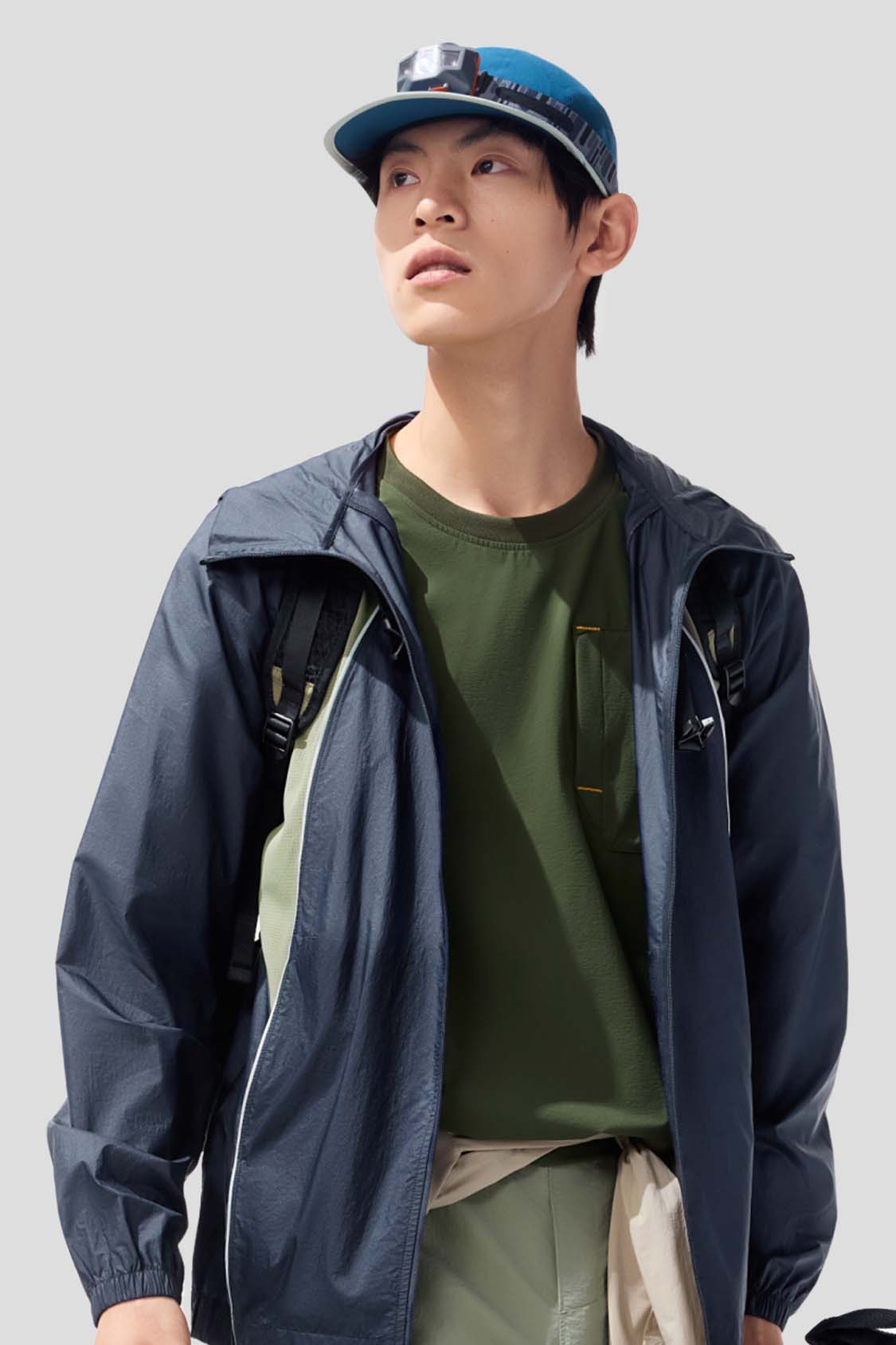 Defend Men's Lightweight Water Repellent Sun Jacket UPF50+ WR938 - Breathable UV Protection Windbreaker for Hiking, Fishing & Outdoor Activities