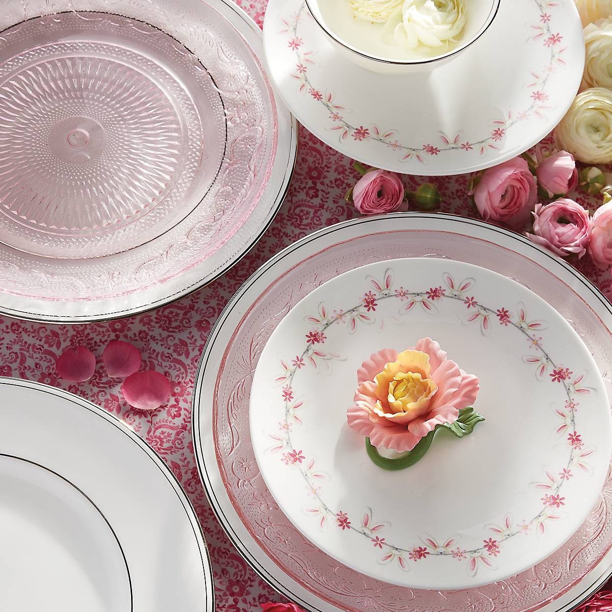 Federal Platinum 10.5 Inch Elegant Dinner Plate Set of 4 - Premium Porcelain Plates for Formal Dining, Holiday Entertaining & Everyday Use