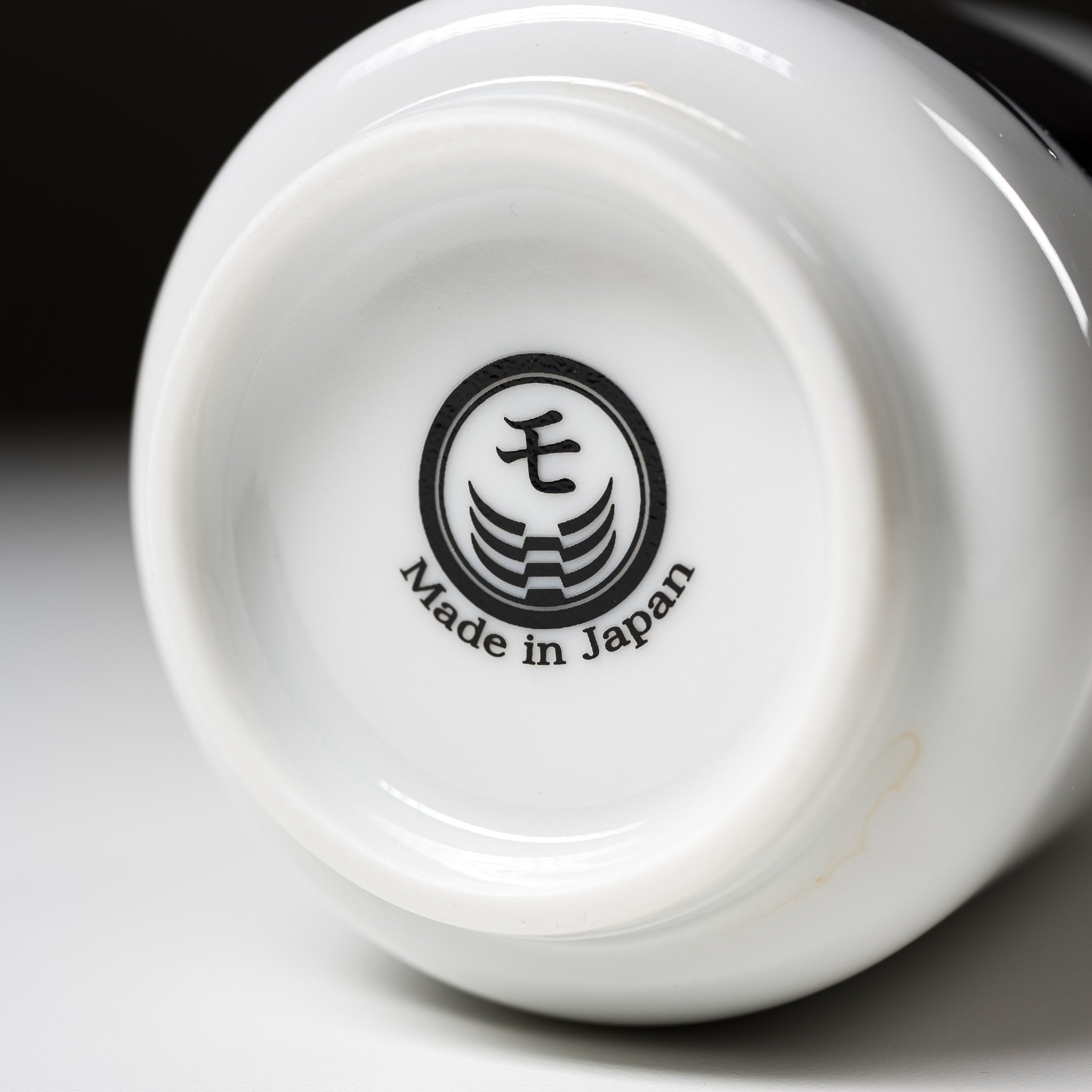 Premium Mino Ware Mt. Fuji Thermal Cup - Japanese Ceramic Travel Mug with Heat-Sensitive Color Changing Design - Perfect for Coffee, Tea & Hot Drinks at Home, Office or Outdoor Adventures
