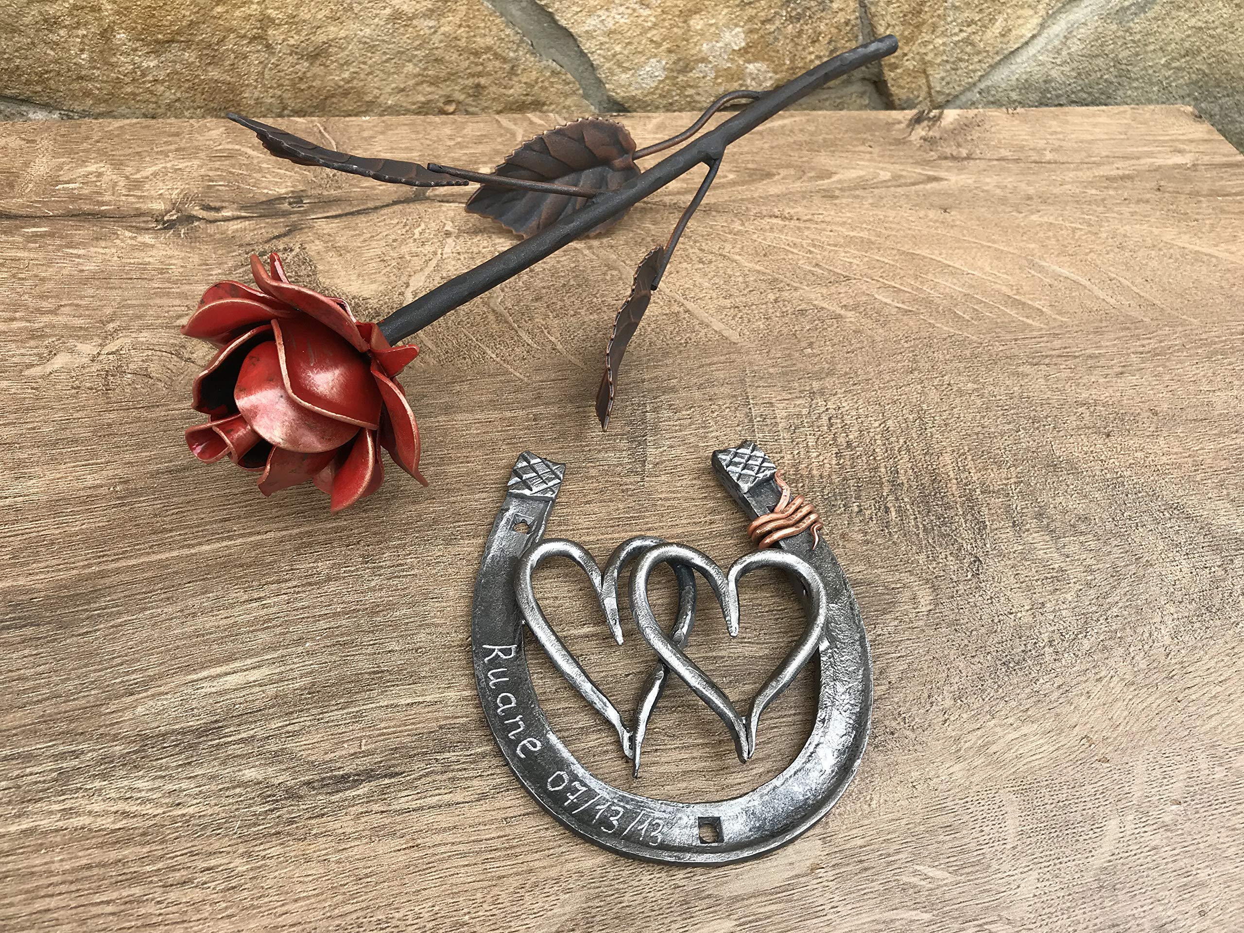 Handmade Iron Rose & Horseshoe Gift Set - Unique 6th Anniversary Gift for Her - Romantic Iron Themed Present for Wife - Perfect for Wedding Anniversaries, Valentine's Day & Home Decor