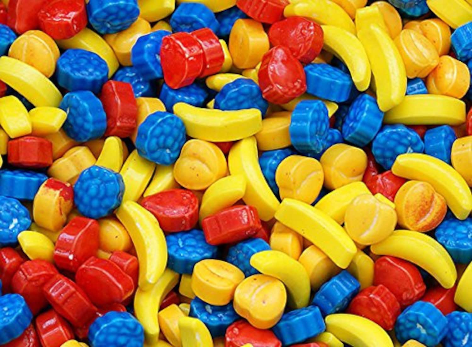 Rascals Hard Candy - Fruit Flavored Bulk Candy 1lb (16oz) - Modern Version of Runts Candy by CandyKorner - Perfect for Party Favors, Office Treats & Nostalgic Snacking