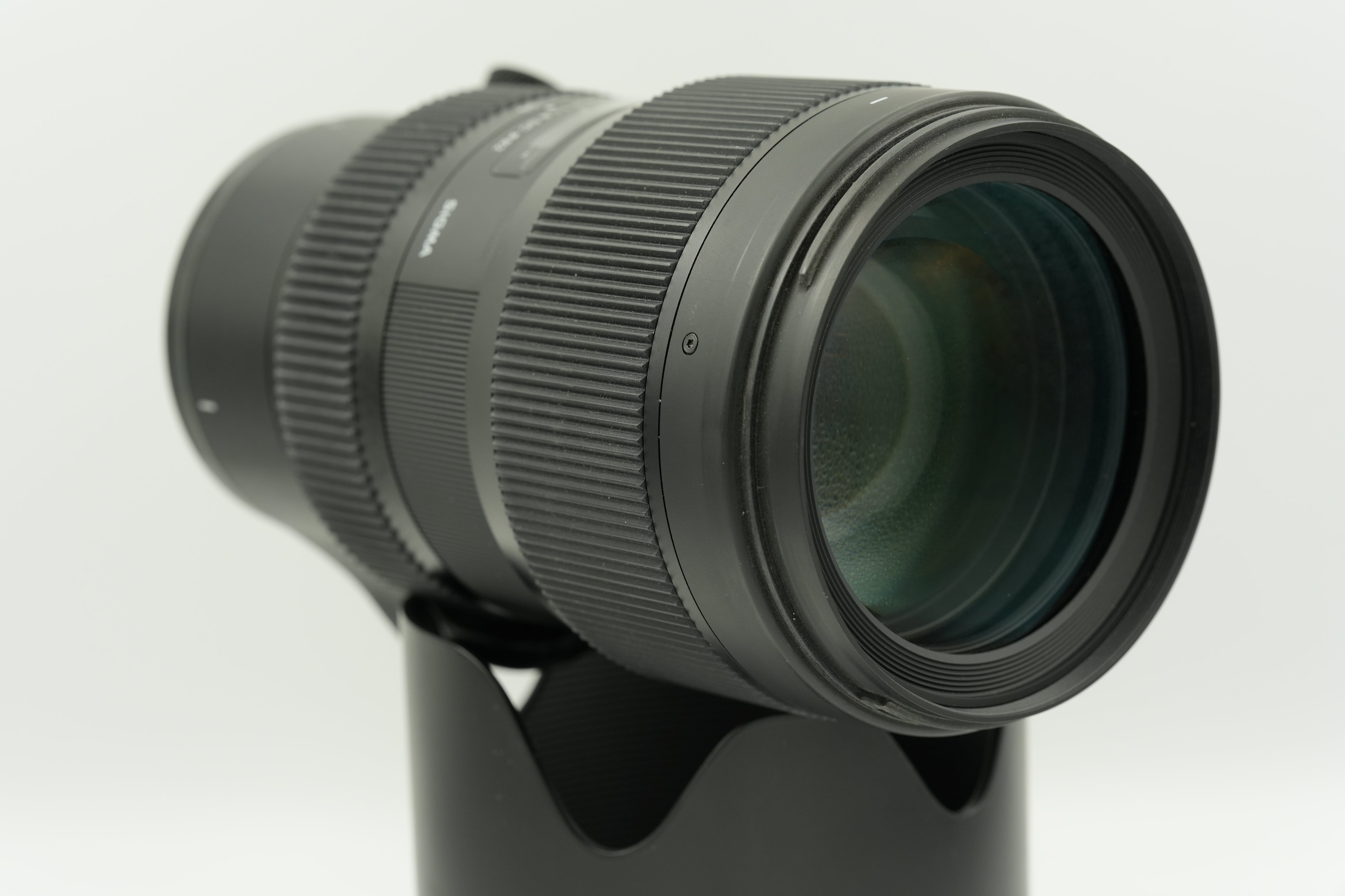 Used Sigma 50-100mm f/1.8 DC HSM ART Lens for Nikon F Mount - Perfect for Portrait, Wedding & Low-Light Photography