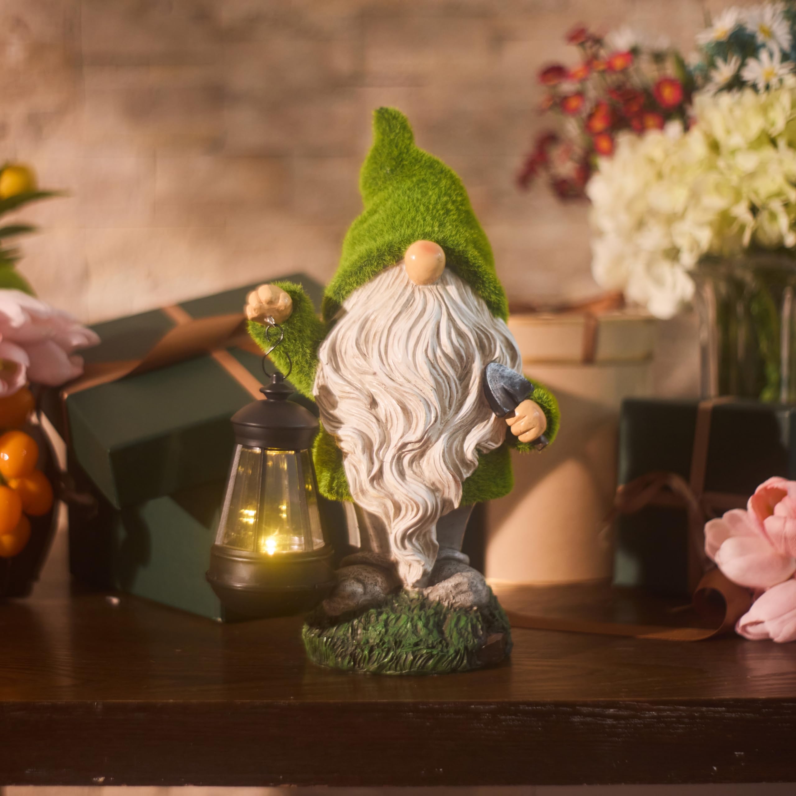 Solar-Powered Resin Gnome Statue for Outdoor Christmas Decor – 8