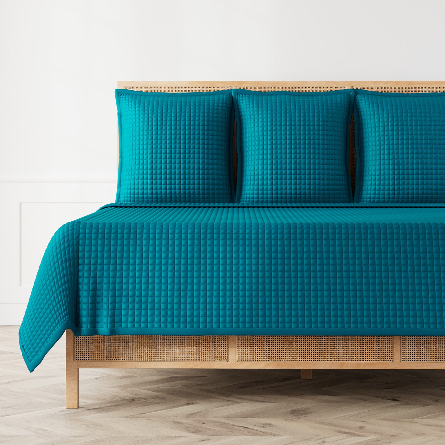 Ready to Bed 2.0 Quilted Coverlet - Soft & Breathable Bedspread for All Seasons | Perfect for Bedroom Decor, Guest Rooms & Cozy Nights