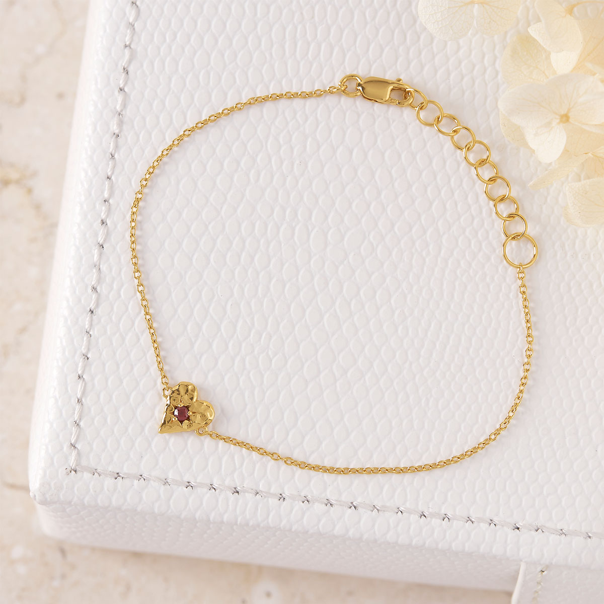 Love Heart Garnet Bracelet Gold - Elegant & Romantic Jewelry for Women | Perfect for Valentine's Day, Anniversary & Special Occasions