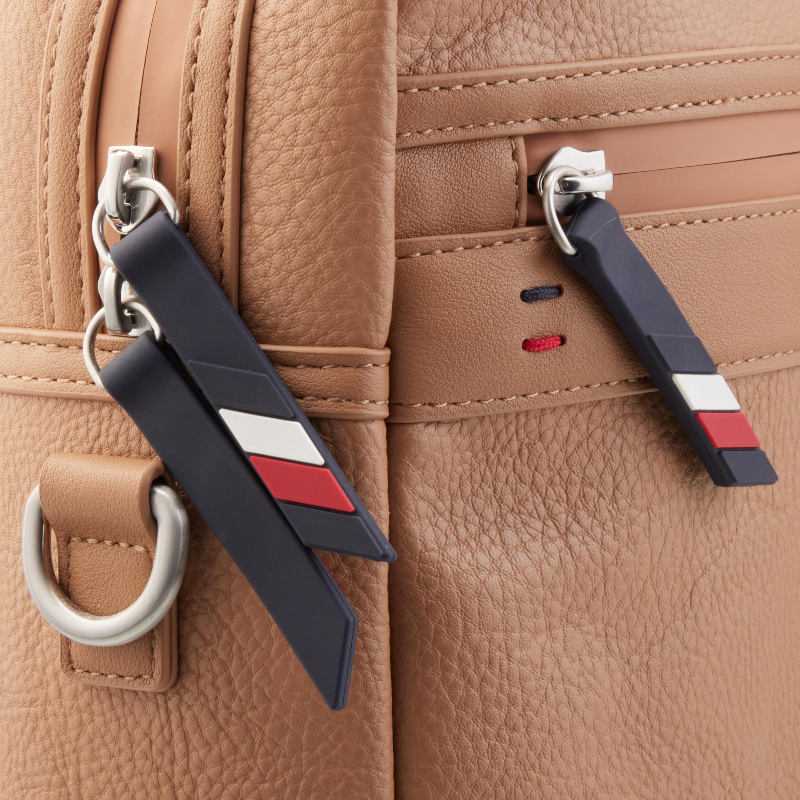 Tommy Hilfiger Men's Leo Crossbody Bag - Stylish & Durable for Travel, Work & Everyday Use