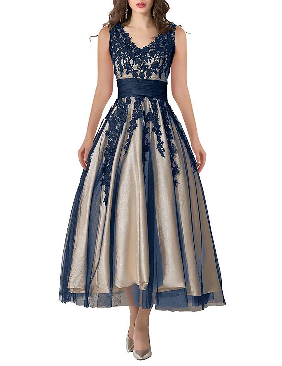 Snowskite Women's Black Lace Applique Tulle Long Formal Evening Dress - Elegant Prom, Wedding Guest & Gala Gown for Special Occasions
