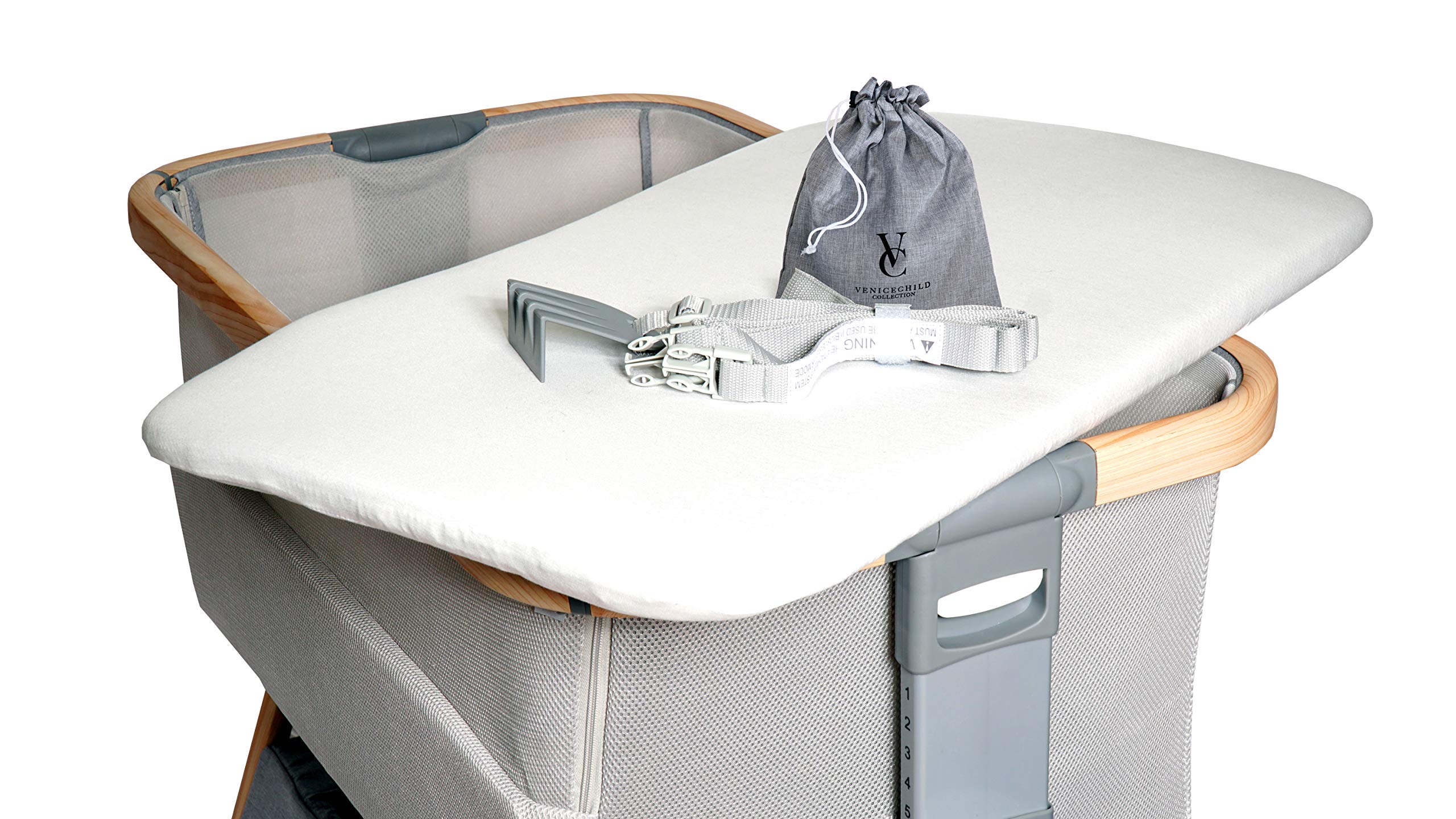 Venice Child California Dreaming Portable Baby Bassinet with Travel Case - Adjustable Height, Removable Bamboo Mattress & Sheet, Easy to Clean (Grey) - Perfect for Nursery, Bedside Co-Sleeping & Travel