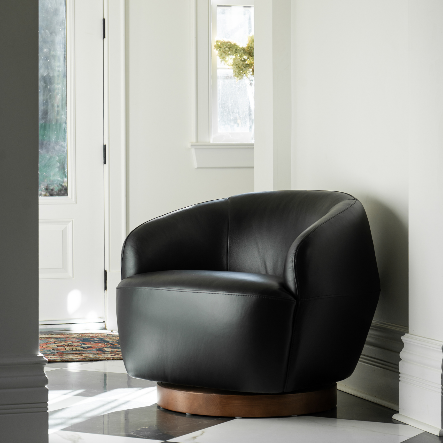 Modern Pod Leather Swivel Lounge Chair - 360° Rotating Recliner for Living Room, Bedroom & Office - Comfortable PU Leather Accent Chair with Ottoman