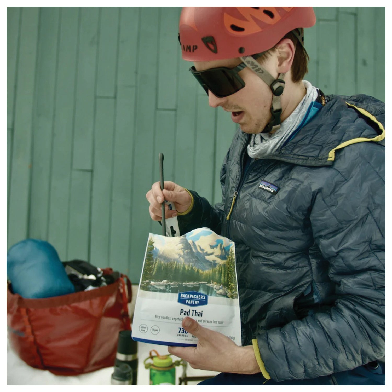 Backpackers Pantry Pad Thai Vegan Meal - 2 Servings | Lightweight & Easy to Prepare | Perfect for Camping, Hiking & Backpacking Adventures