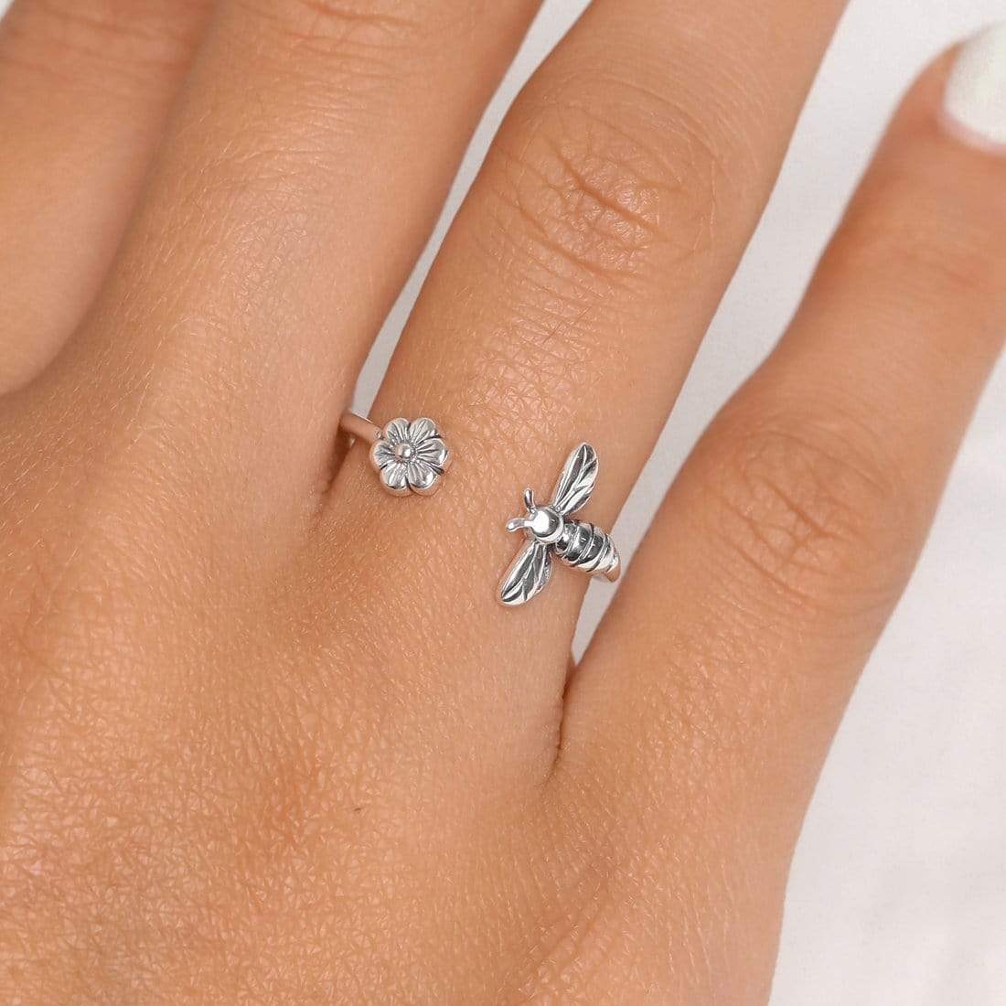 Meant To Bee Ring - Dainty Honey Bee Jewelry for Women, Cute Gold or Silver Bee Ring, Perfect Gift for Her - Ideal for Everyday Wear, Date Nights & Special Occasions