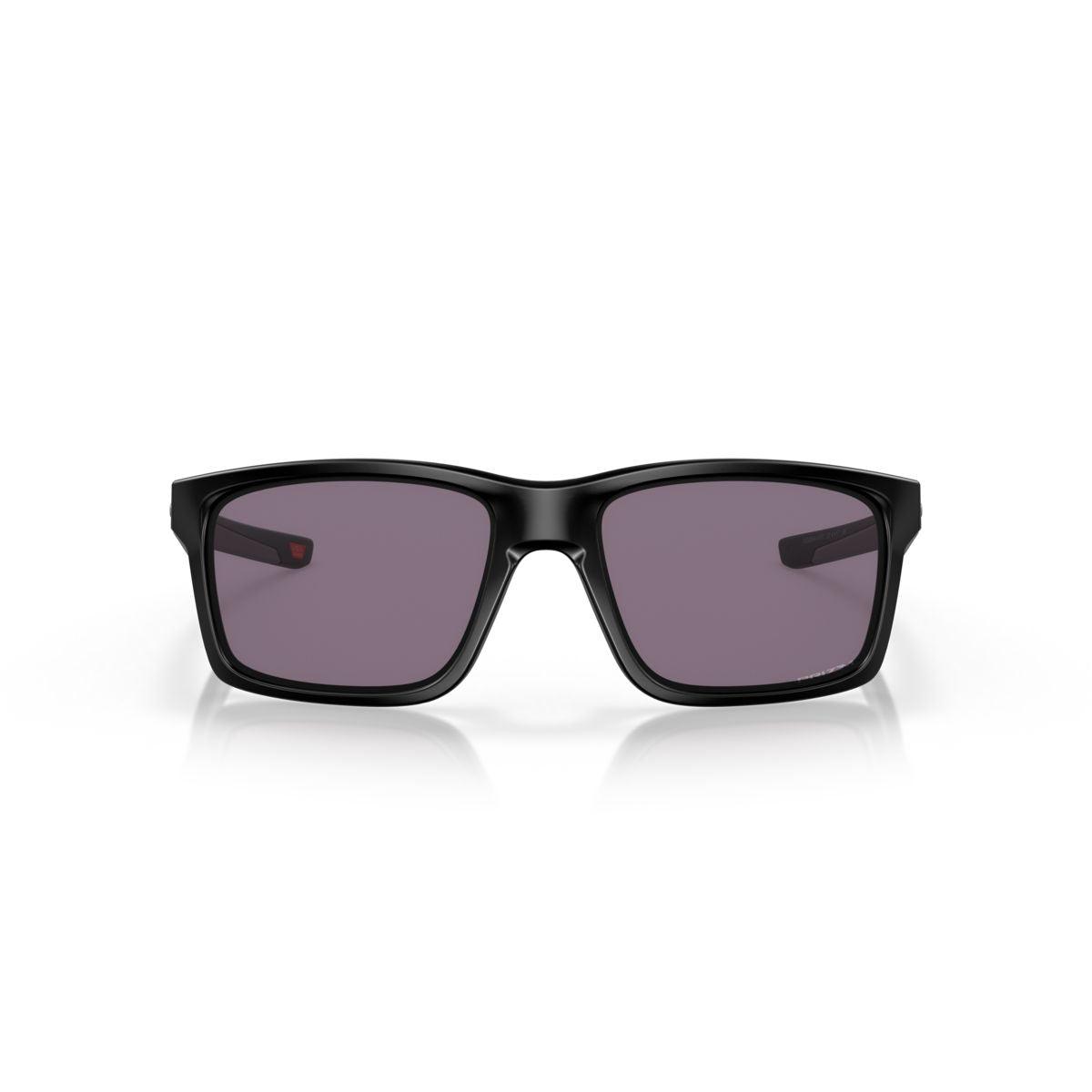 Oakley Mainlink Matte Black/Prizm Grey Polarized Sunglasses 0OO9264 926441 - Stylish UV Protection for Driving, Running & Outdoor Activities
