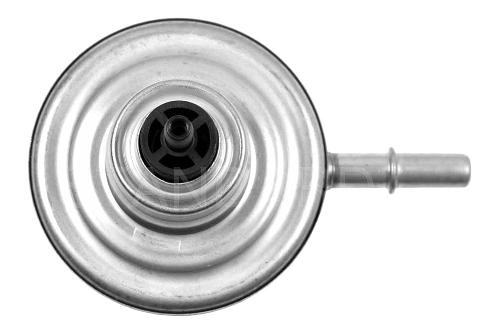 Standard Motor Products PR324 Fuel Pressure Regulator - Compatible with Ford, GM & Chrysler Vehicles - Perfect for Engine Performance & Fuel System Maintenance