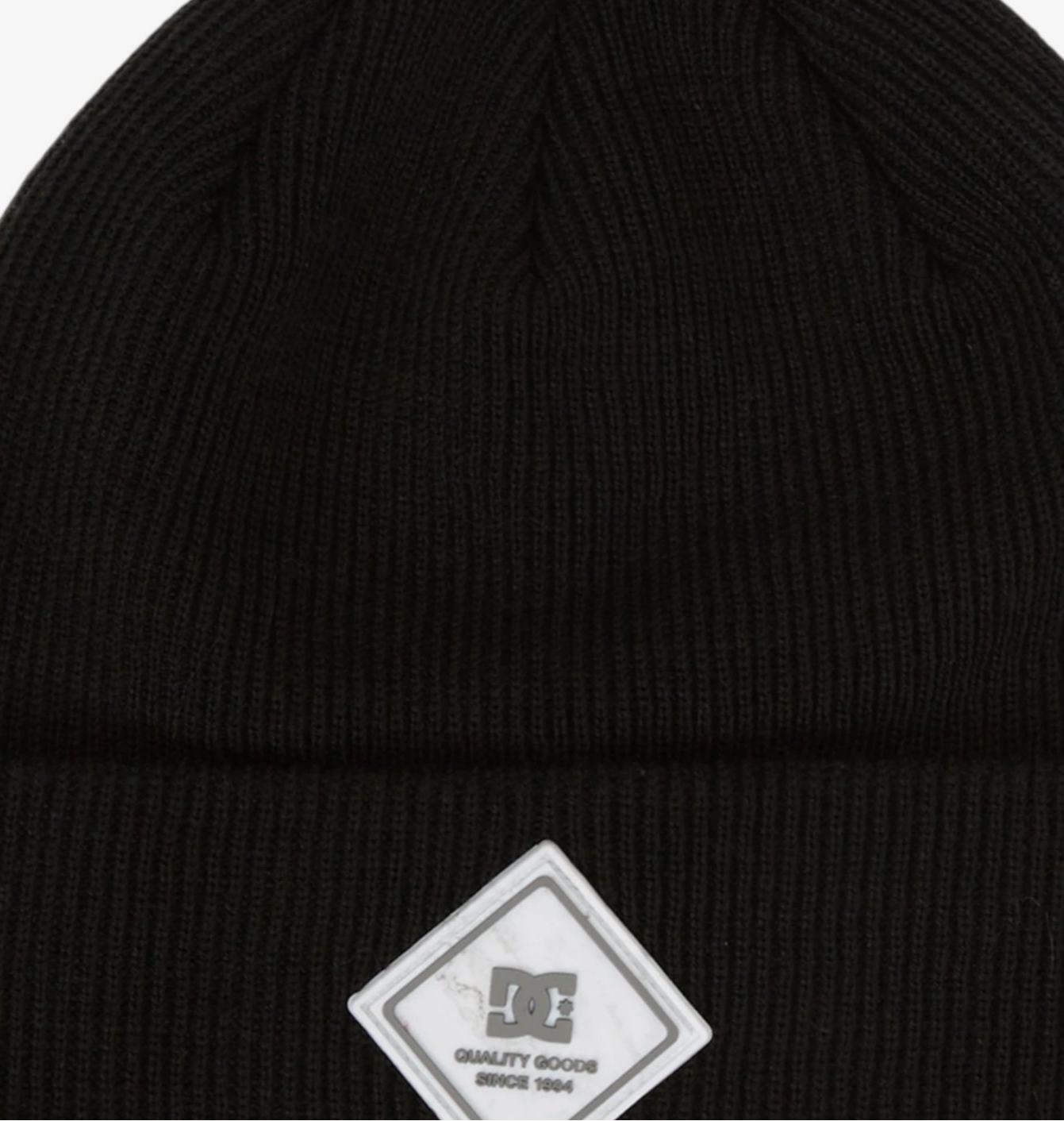 DC Label Black Snow Beanie - Winter Warm Knit Hat for Men & Women - Perfect for Skiing, Snowboarding & Outdoor Activities
