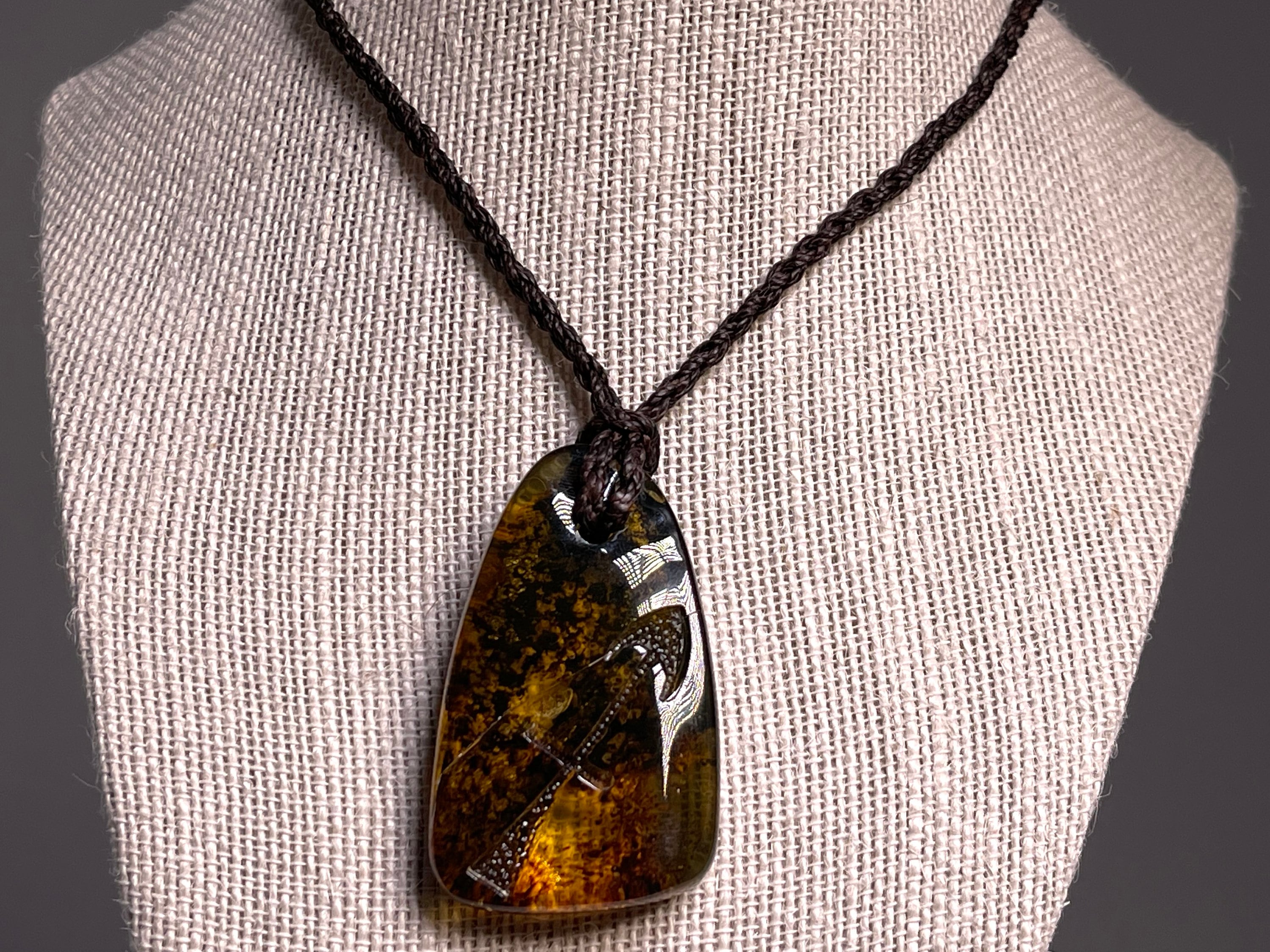 AMBER Crystal Necklace – Handmade Healing Stone Pendant Jewelry for Women | Natural Baltic Amber Gemstone Necklace for Energy Balancing & Spiritual Wellness | Perfect for Meditation, Yoga & Everyday Wear