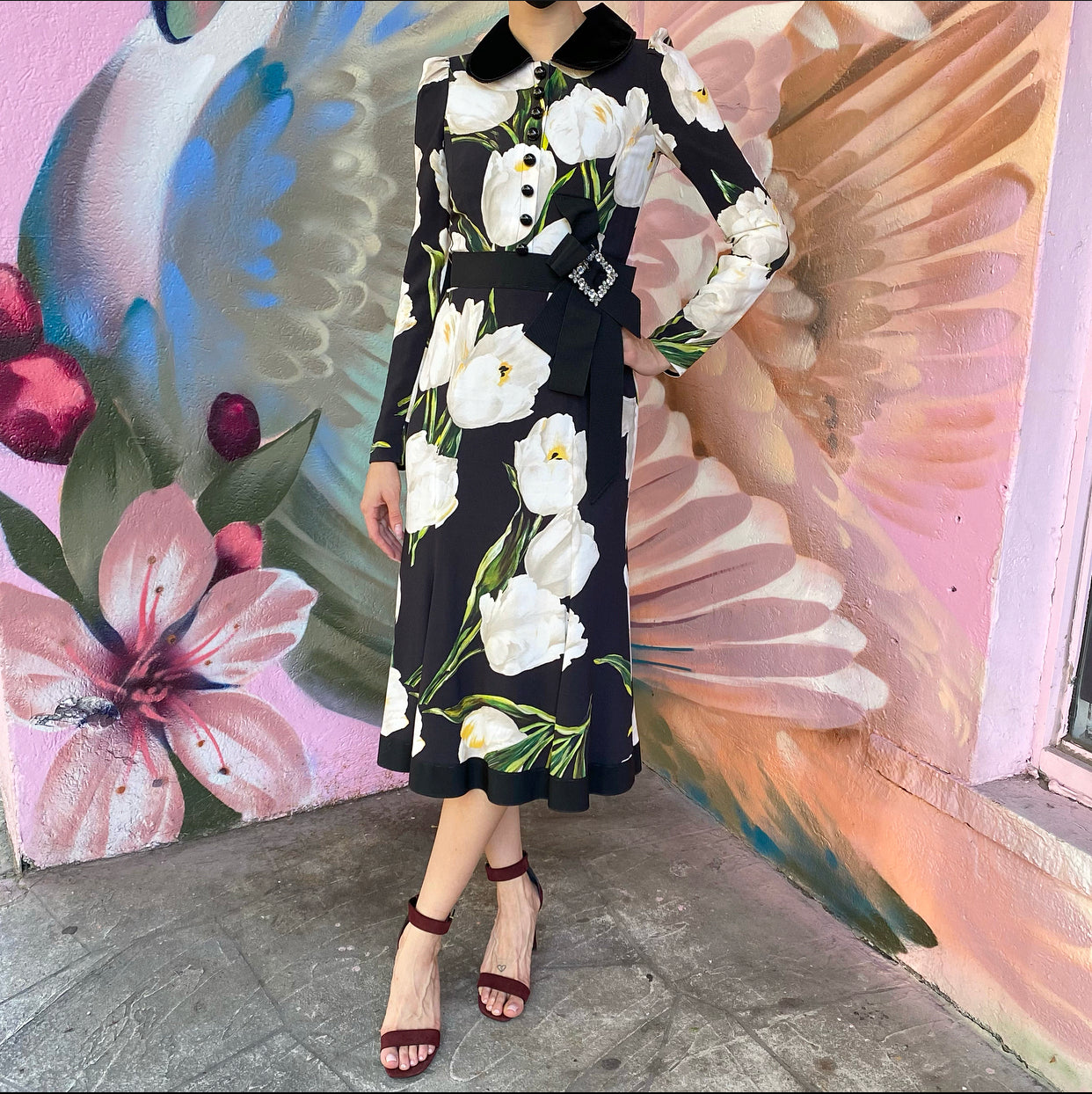 Dolce & Gabbana Black and White Floral Print Midi Dress with Velvet Collar - Size IT38 / US 2 - Perfect for Cocktail Parties, Weddings & Special Occasions
