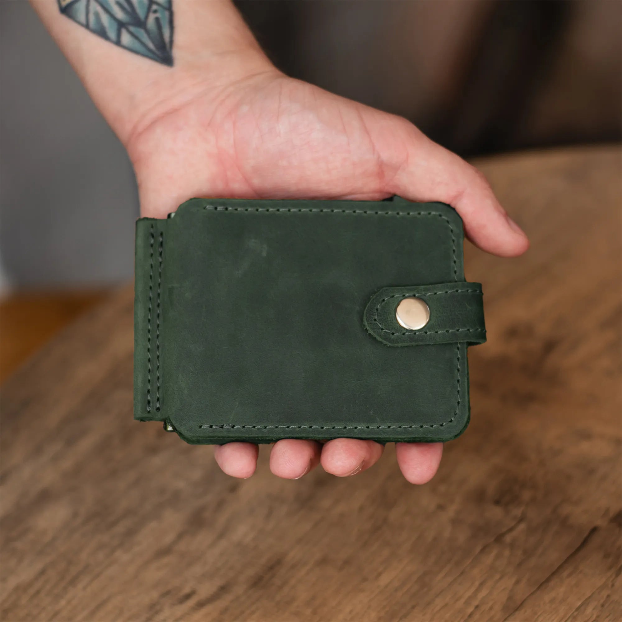 Premium Genuine Leather Wallet with RFID Blocking & Money Clip - Slim Bifold Wallet for Men - Perfect for Everyday Carry, Travel, and Business Use