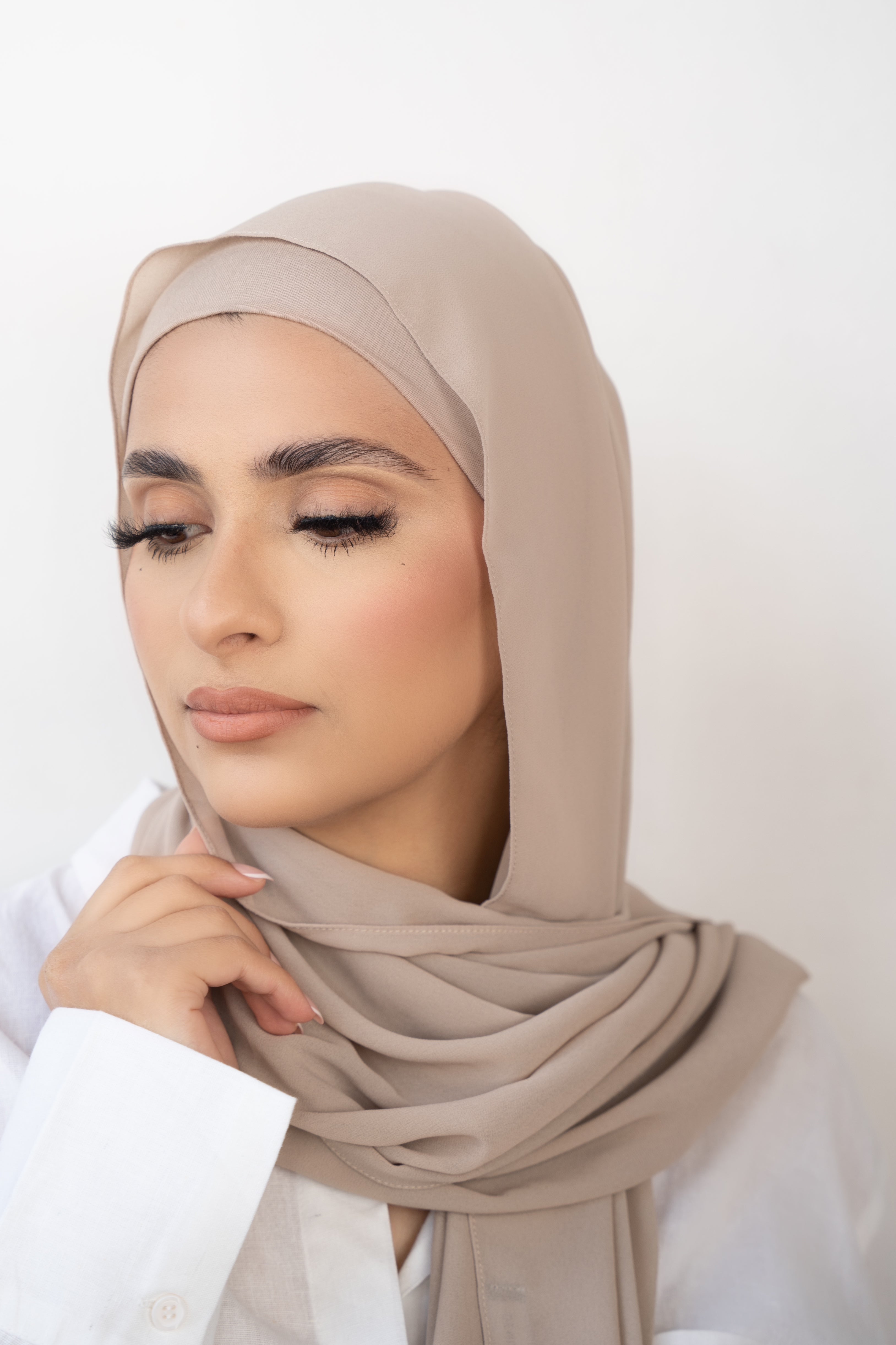Danya Chiffon Hijab Set - Lightweight & Breathable Muslim Scarf for Women - Perfect for Daily Wear, Prayer, and Special Occasions