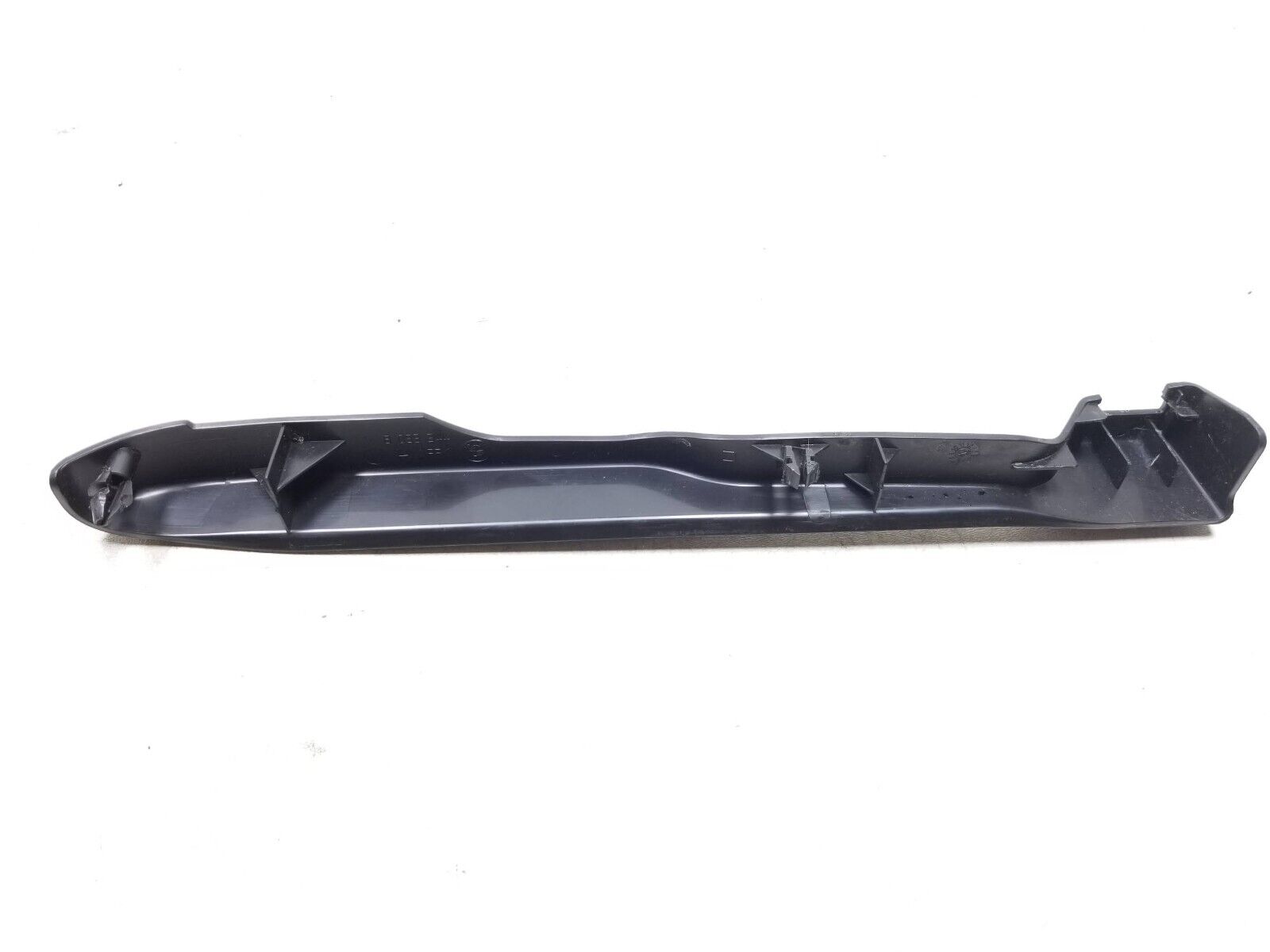 04 06 BMW X3 Front Passenger Side Seat Trim with Guide Sleeve & Knob - Right Side OEM Replacement Part for Comfort & Easy Installation