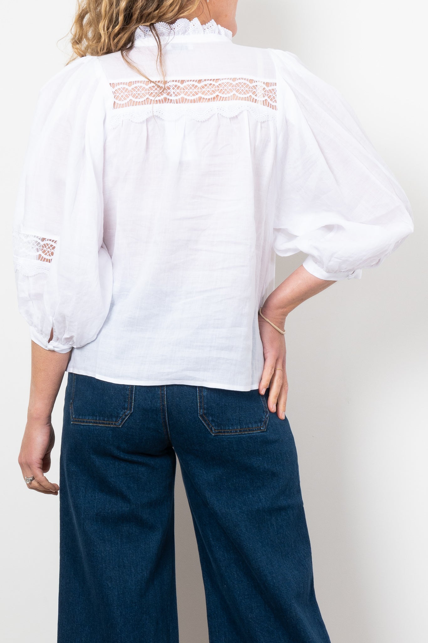 Zoe Kratzmann Quell Top - Women's Fashion Blouse for Work & Casual Wear | Elegant Office Shirt & Everyday Outfit Essential
