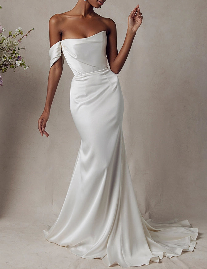 Sarah Seven Logan Wedding Dress - Size 10 | Elegant Lace Bridal Gown for Church Ceremony & Outdoor Wedding Photography