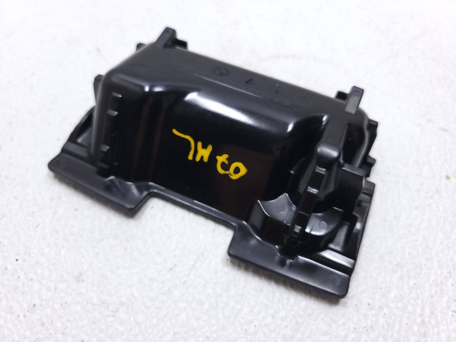 Original OEM Mercedes ML500 Center Console Ash Tray 2006-2011 Models - A1648130094 - Perfect for Car Interior Upgrade & Smoking Accessories