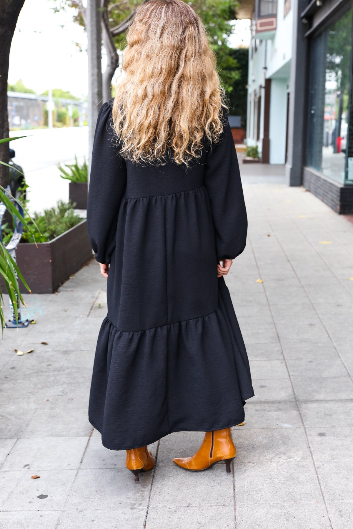Elegant Black Notched Neck Frill Hem Tiered Maxi Dress for Women - Perfect for Weddings, Parties & Evening Events