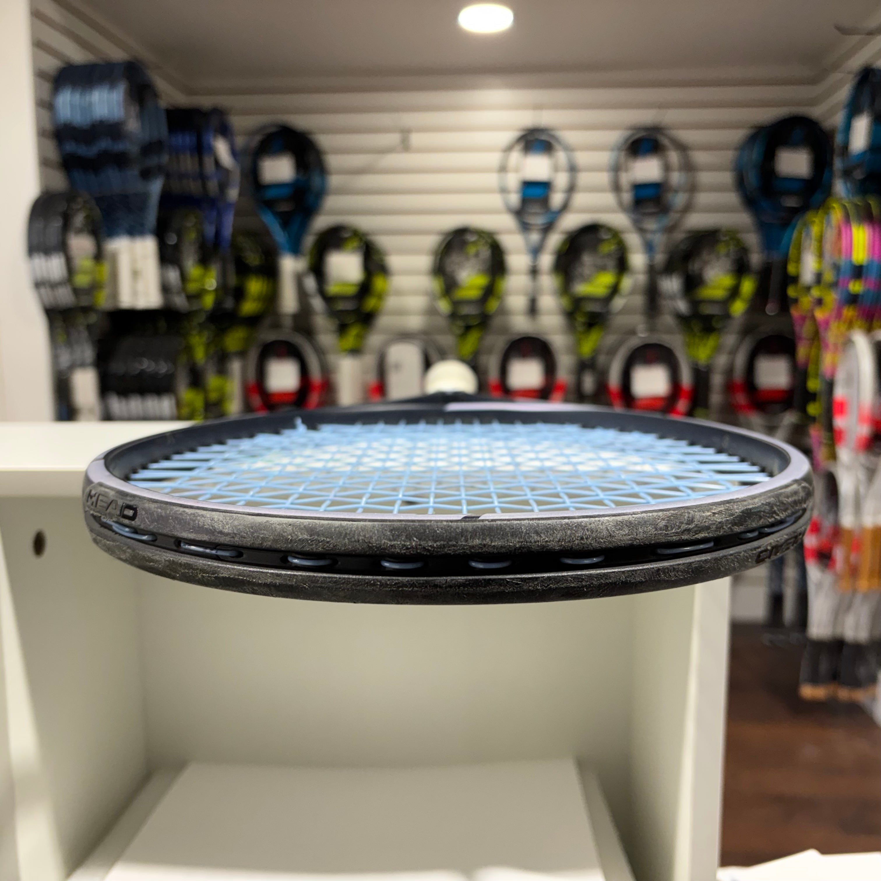 Head Auxetic Gravity MP 4 1/4 Tennis Racket (8/10 Condition) - Premium Used Tennis Racket for Intermediate Players | Perfect for Training & Competitive Matches