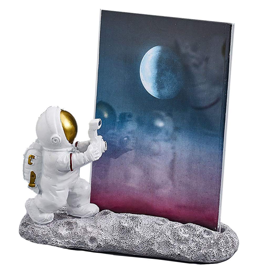 Resin Astronaut Photo Frame - 5x7 Inch Tabletop Picture Frame for Space Theme Decor, Home Office Display, Gift for Astronomy Lovers - Perfect for Desk Decor, Bookshelf Display & Space-Themed Parties