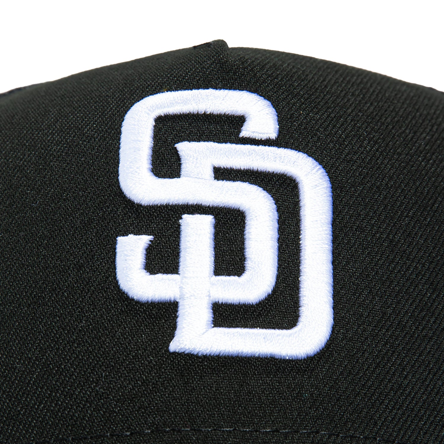 New Era 9Forty A-Frame San Diego Padres Snapback Trucker Hat - Black & White | MLB Baseball Cap for Men & Women | Perfect for Games, Sports & Casual Wear