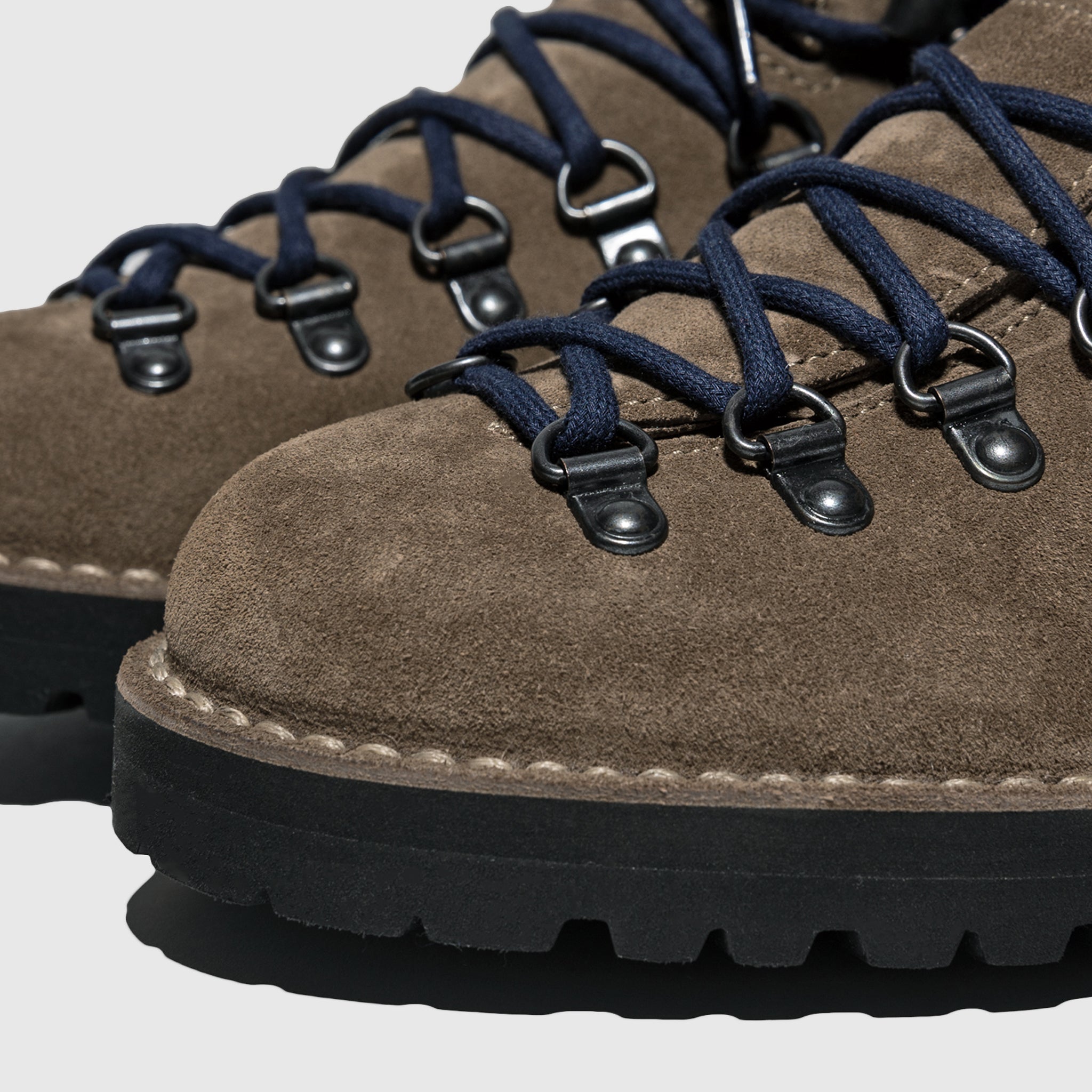M120 Boots Taupe X Packer - Durable Work Boots for Men & Women - Comfortable & Slip-Resistant for Construction, Hiking & Outdoor Activities