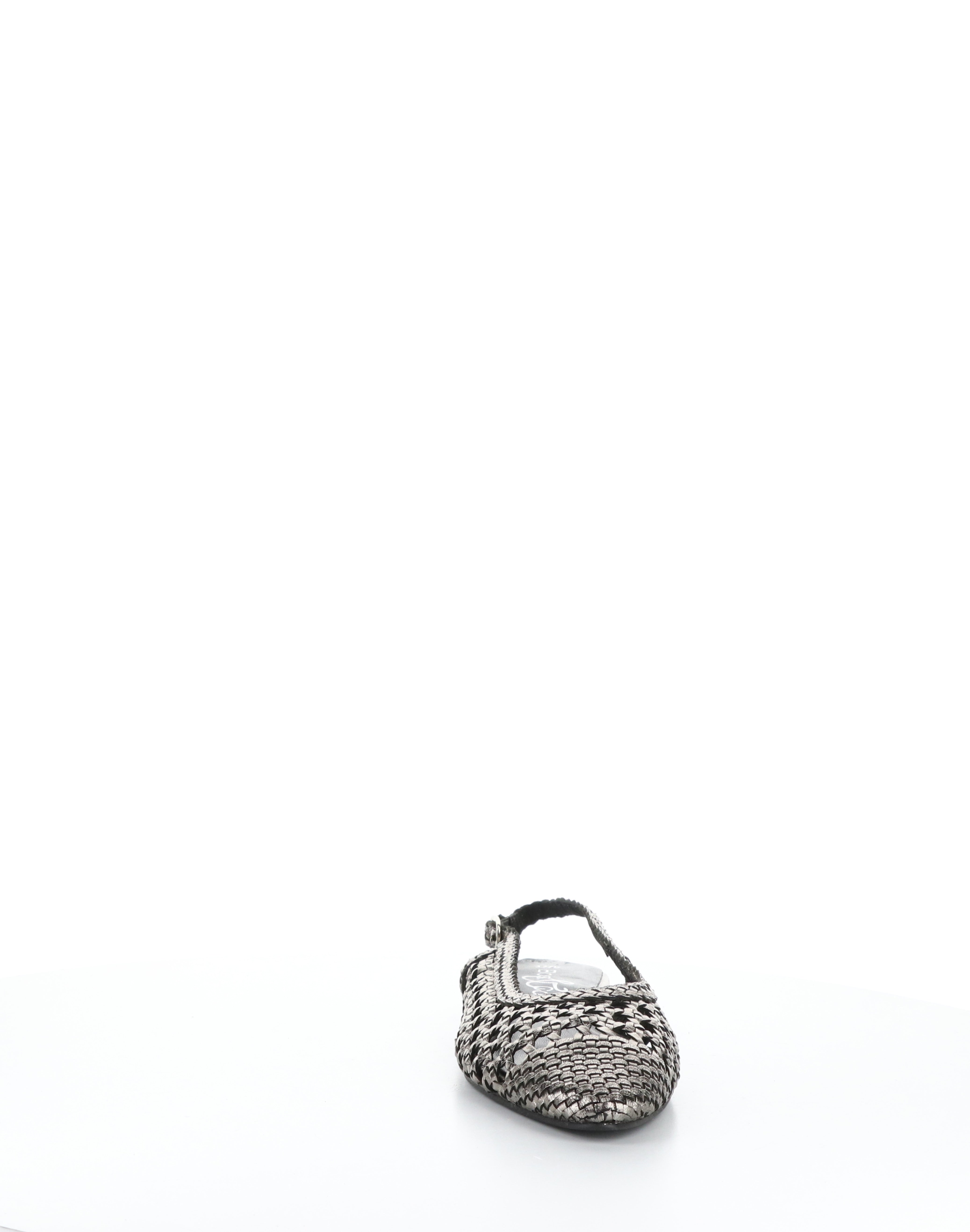 Willow Rattan Slingback Flat Shoes - Comfortable & Stylish Women's Sandals for Summer, Beach, and Casual Outings