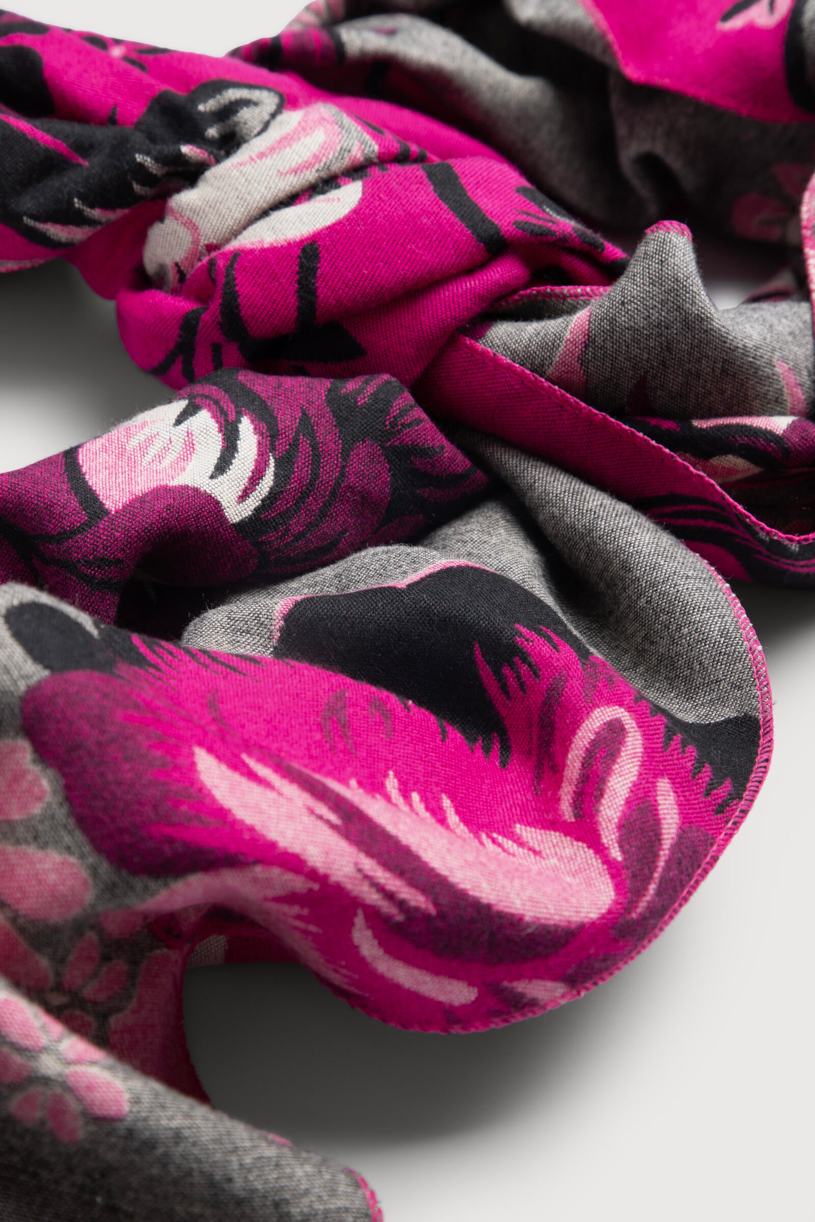 Reversible Blossom Burst Scarf - Lightweight Floral Print Shawl for Women | Perfect for Spring Outfits, Weddings & Travel Accessories