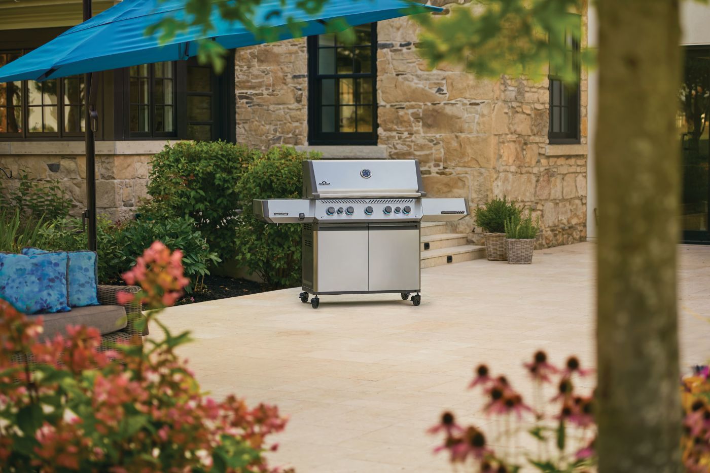 Napoleon Prestige 665 RSIB 5-Burner Stainless Steel Natural Gas Grill with Infrared Side Burner - Perfect for Backyard BBQs, Outdoor Cooking & Patio Entertaining