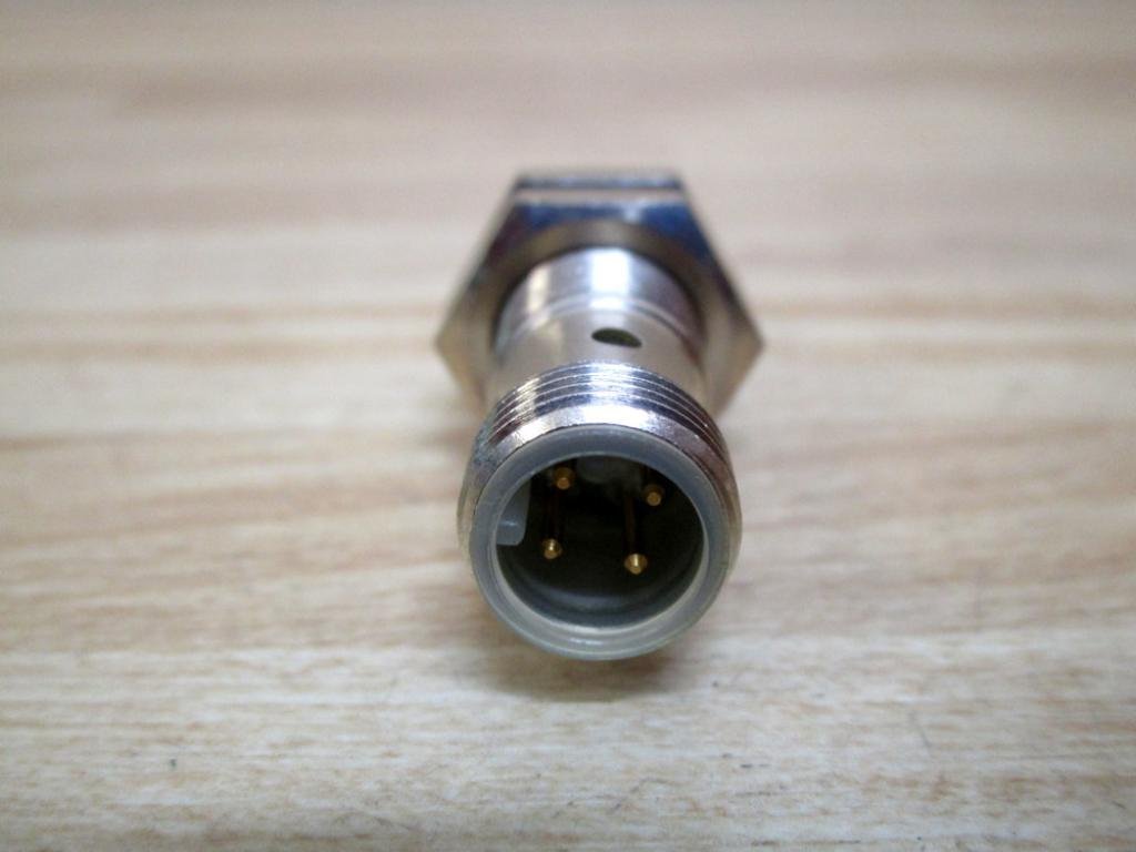 BES 516-356-E5-C-S4 Proximity Sensor Switch T50954 - Industrial Automation, Machine Safety & Position Detection