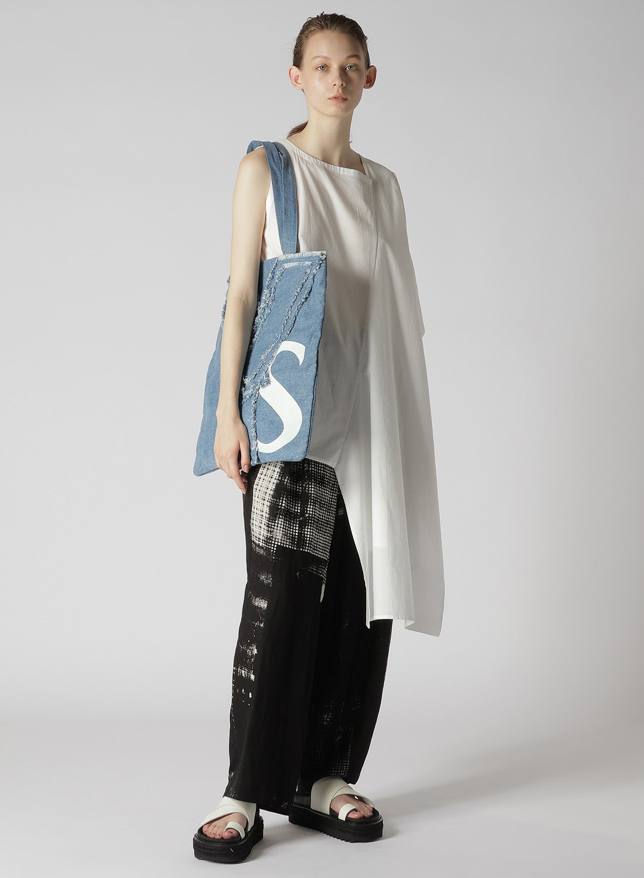 C/DENIM Y DESIGN Patchwork Denim Tote Bag - Stylish & Durable Handbag for Women, Perfect for Shopping, Work, and Everyday Use
