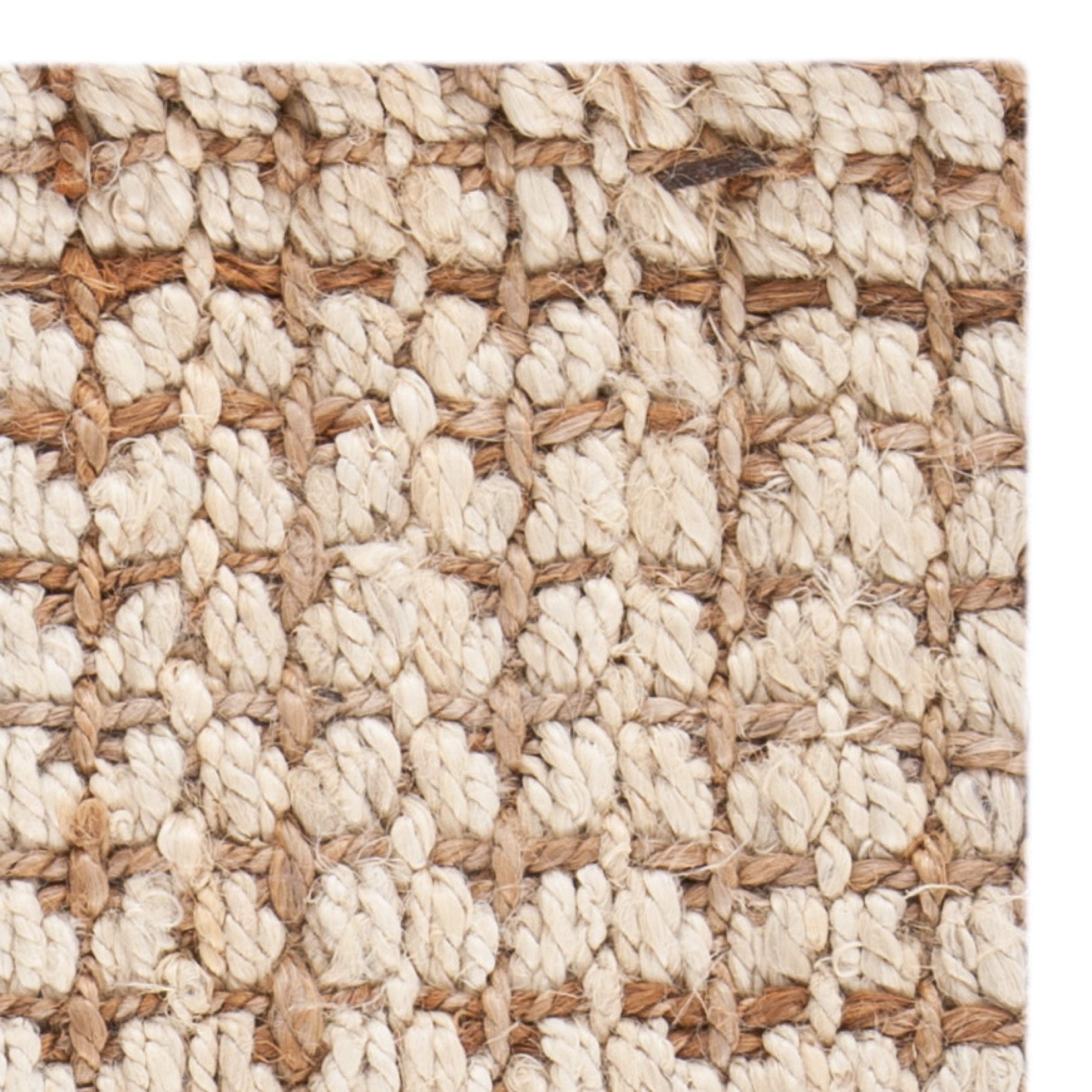 SAFAVIEH Natural Fiber Collection Handmade Jute Area Rug - 6' x 9', Ivory & Natural, Rustic Farmhouse Style for Living Room, Bedroom, High Traffic Areas | Durable & Eco-Friendly Floor Decor for Home, Office, Dining Space (NF186A)