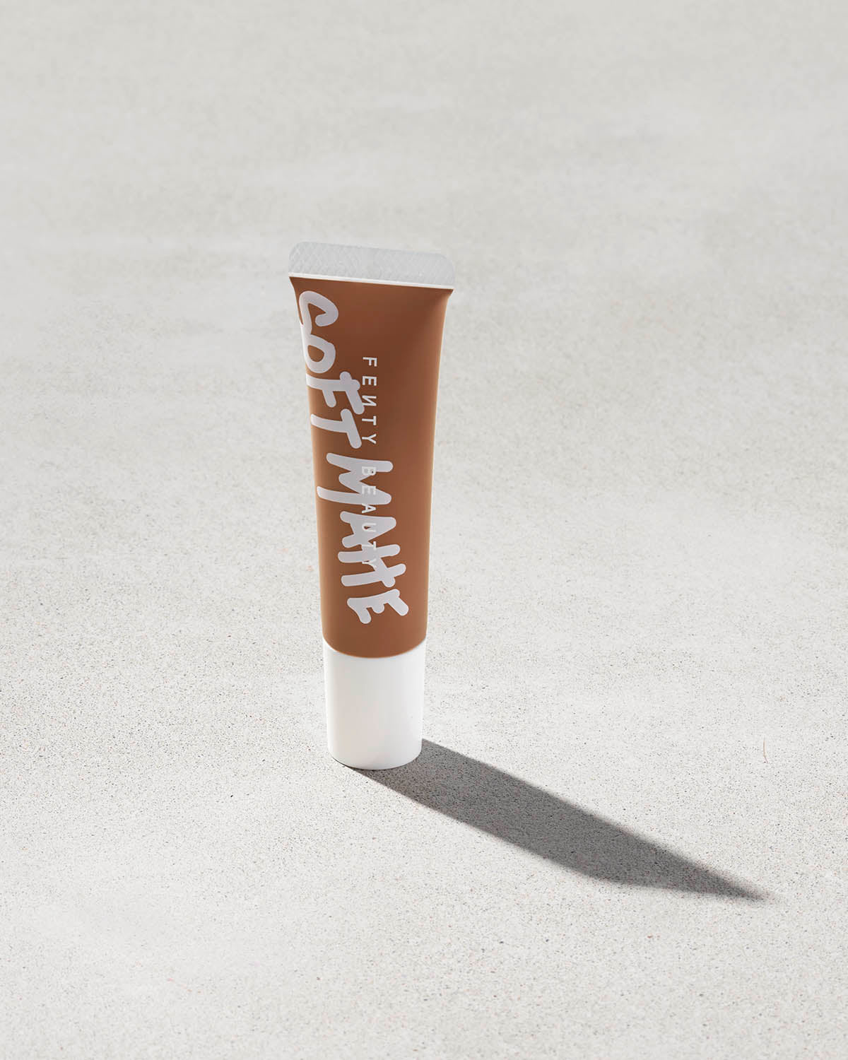 Fenty Beauty Pro Filt'r Soft Matte Longwear Foundation - #470 Medium Deep - Oil-Free, Full Coverage Liquid Makeup for All-Day Wear - Perfect for Oily Skin & Hot Weather