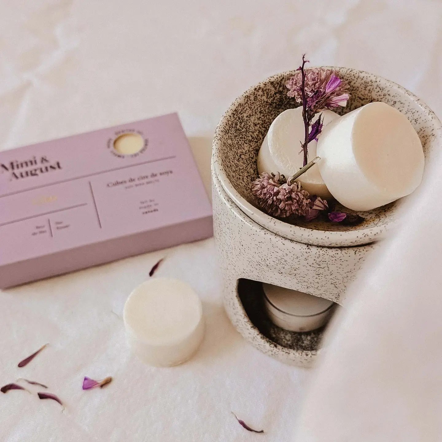 Premium Soy Wax Melts - Lilac Scented Aromatherapy for Home & Office Relaxation | Long-Lasting Fragrance for Stress Relief & Mood Enhancement