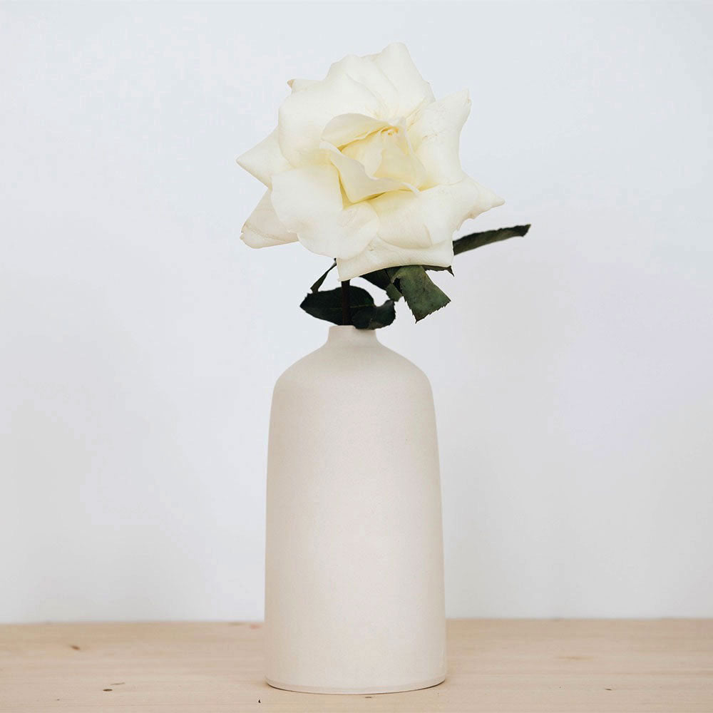 Classic Ceramic Bud Vase - Small Flower Vase for Home Decor, Wedding Centerpieces & Table Arrangements - Perfect for Roses, Daisies and Fresh Cut Flowers