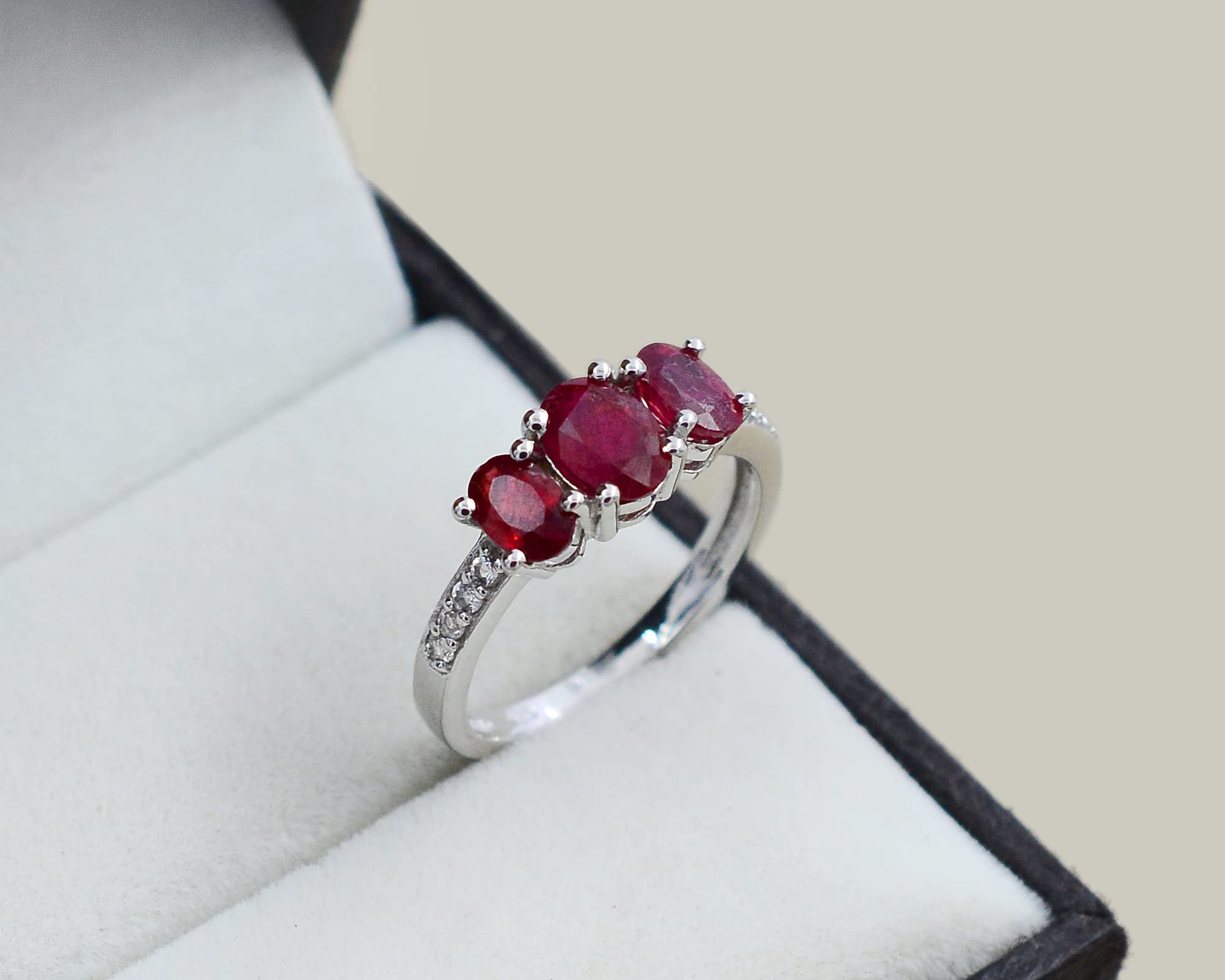 925 Sterling Silver Natural 7X5mm Oval Cut Red Ruby July Birthstone Three Stone Cluster Ring - Unisex Engagement Promise Ring for Women, Girlfriend, Wife - Perfect for Anniversary, Valentine's Day & Romantic Gifts