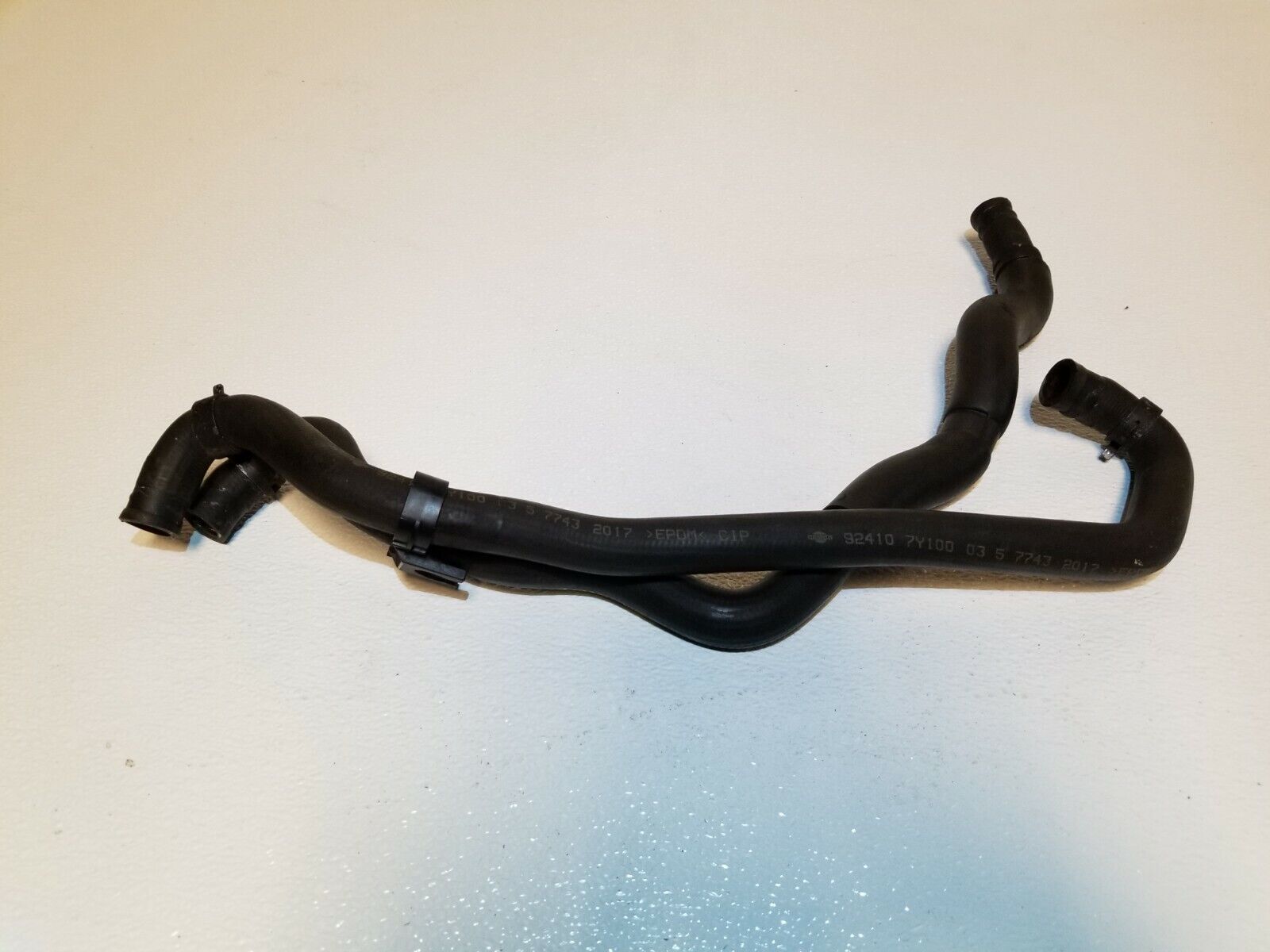 04-07 Nissan Maxima Coolant Hose Pipe Kit - 2PCS OEM Replacement for Engine Cooling System - Perfect for Daily Commuting & Road Trips
