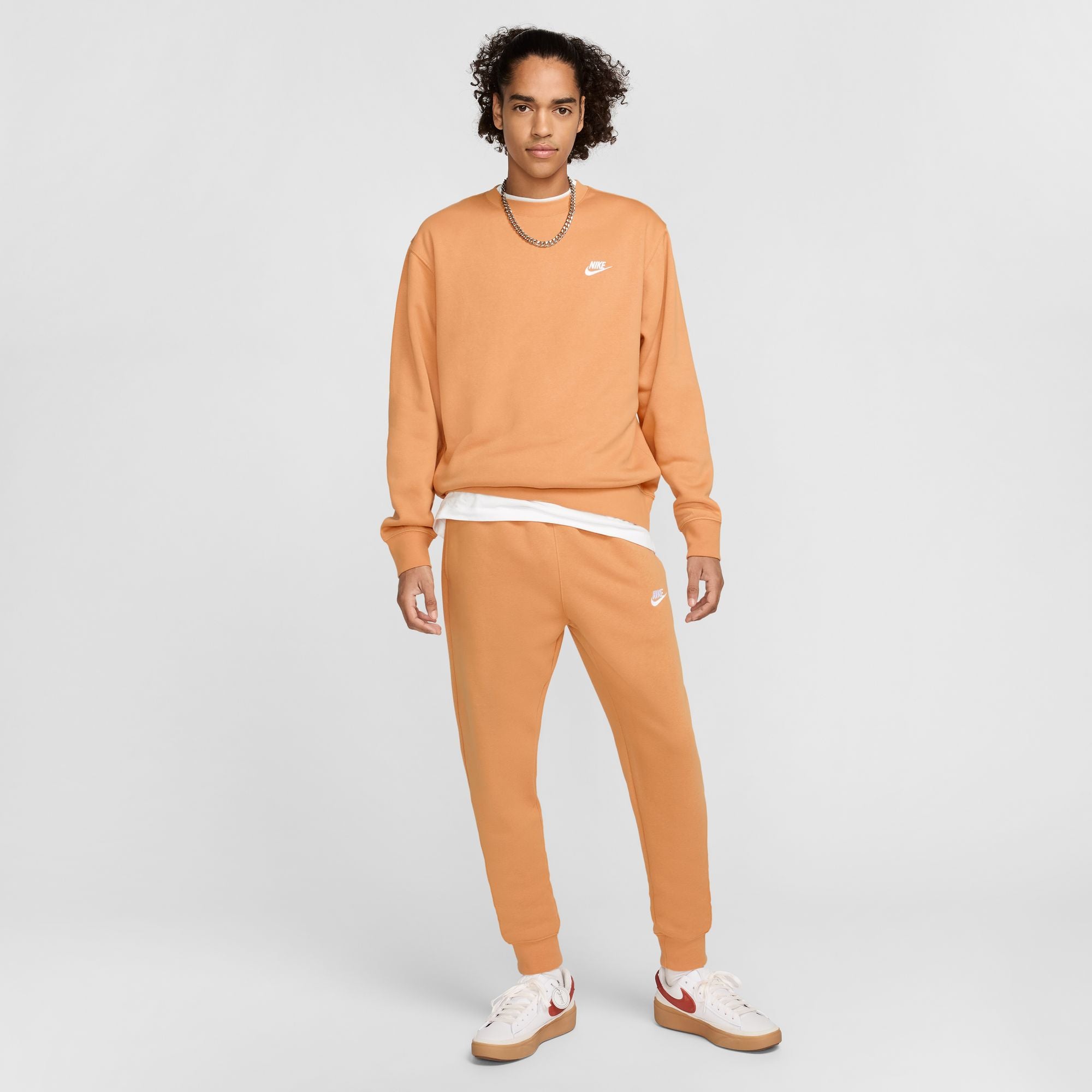 Men's Nike Sportswear Club Fleece Crew Sweatshirt - Comfortable Cotton Blend Pullover for Casual Wear, Gym & Lounge - Classic Logo Design for Everyday Style