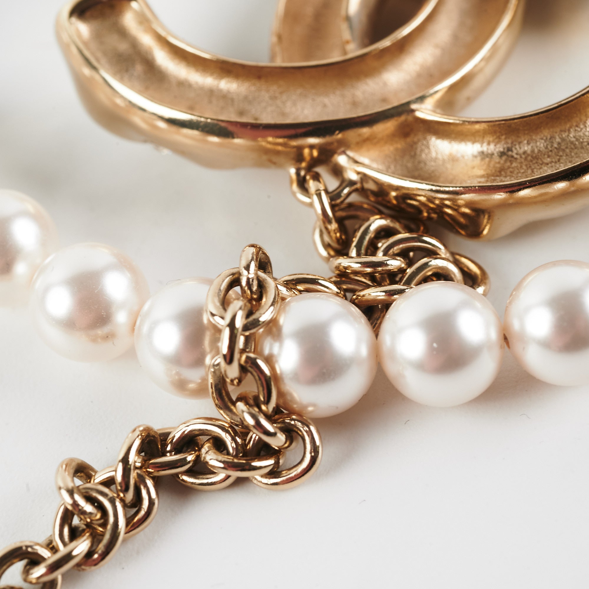 Chanel CC Pearl Necklace - Elegant Fashion Jewelry for Women | Perfect for Parties, Weddings & Special Occasions