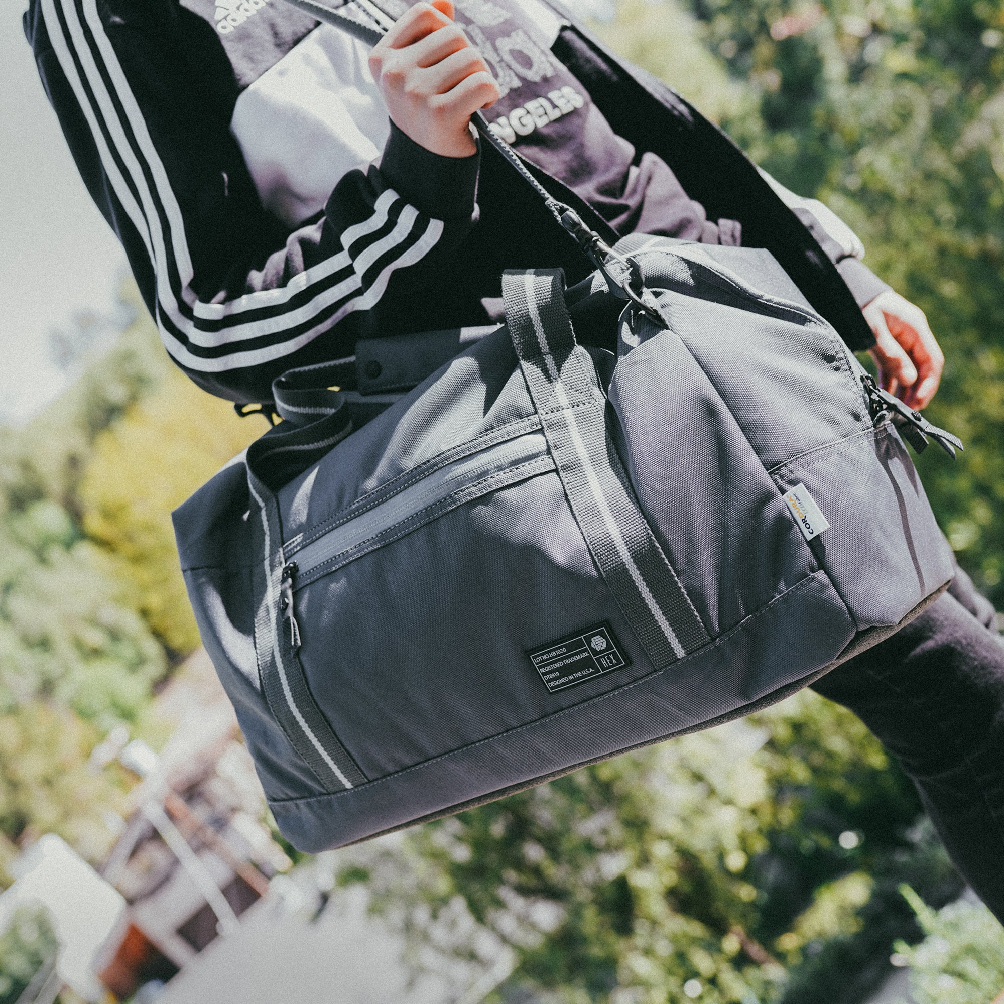 EVOLVE Durable Waterproof Duffel Bag - Grey - Perfect for Travel, Gym, Sports & Outdoor Adventures