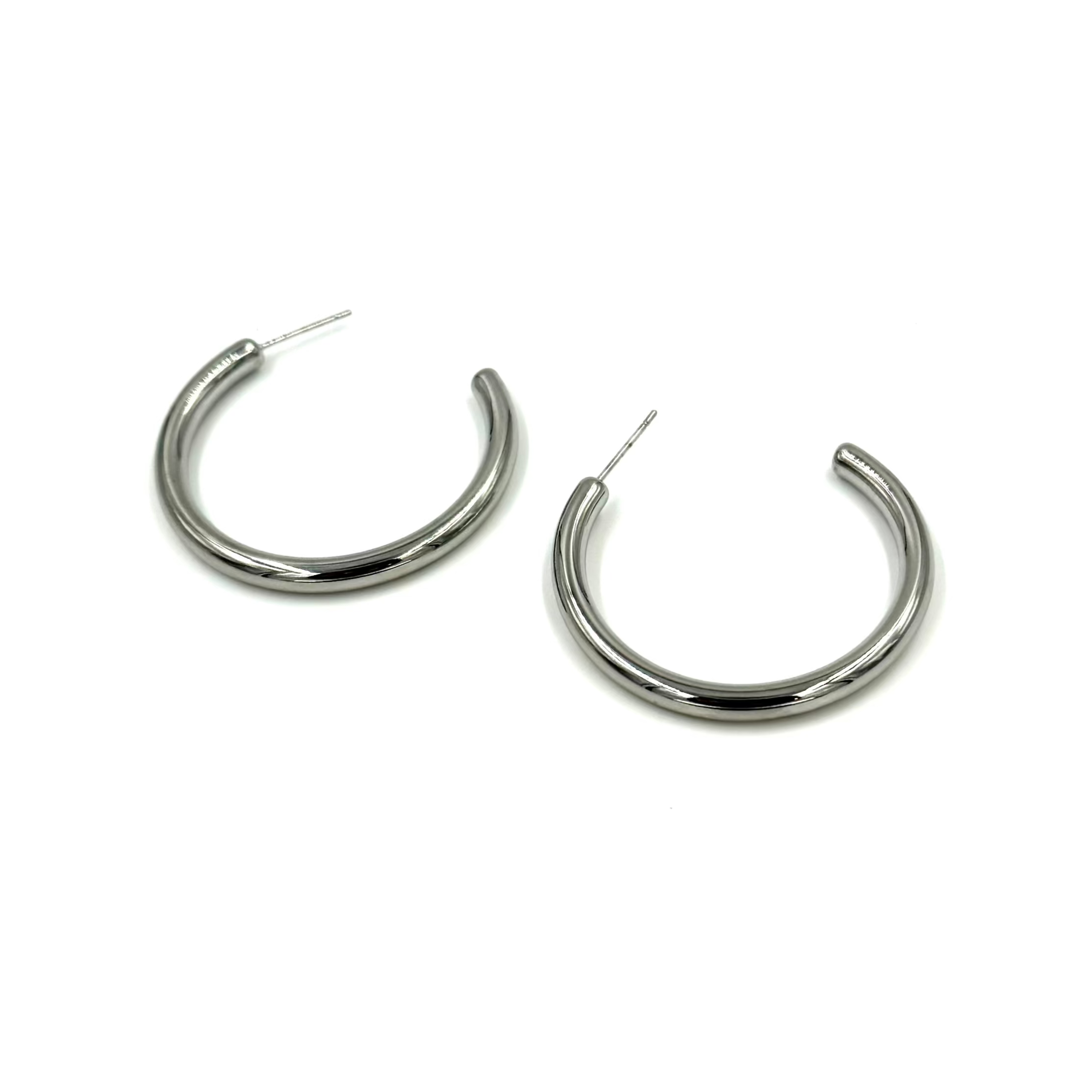 Ashley Gold Stainless Steel Plain Design 2 Open Hoop Earrings for Women - Hypoallergenic Lightweight Everyday Jewelry - Perfect for Work, Date Night & Casual Outfits
